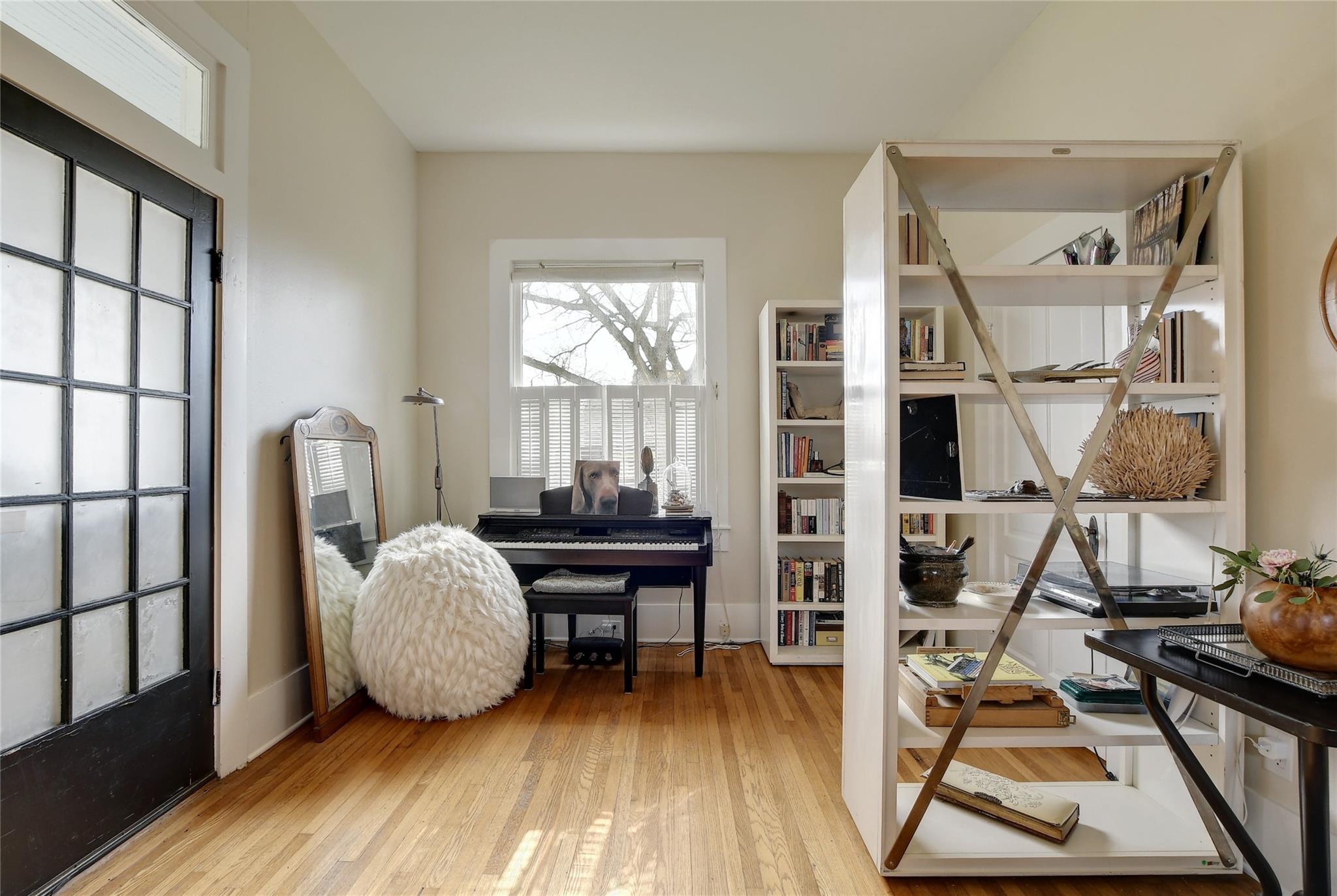 221 N Johnson Ave, San Marcos, TX 78666