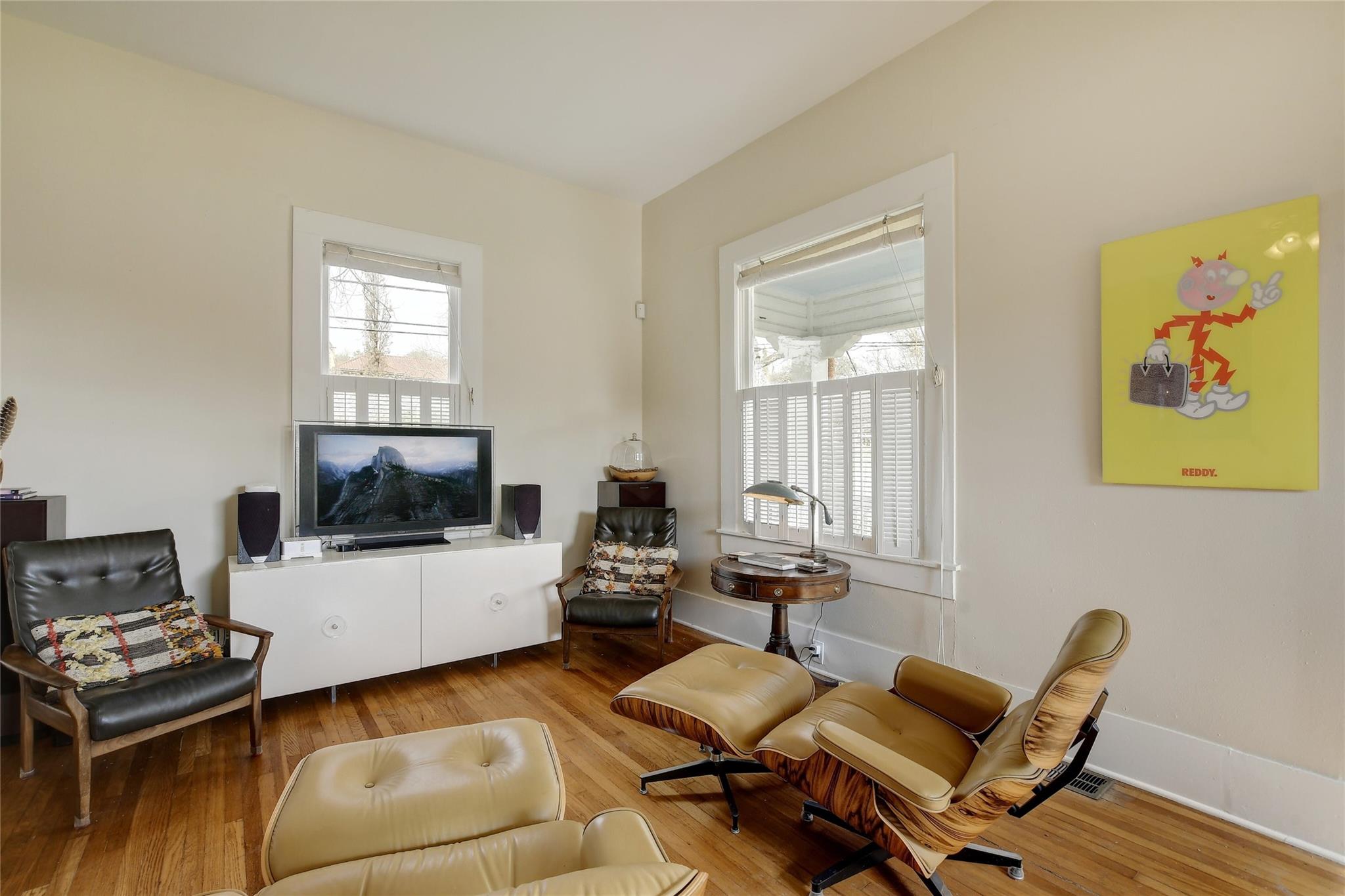 221 N Johnson Ave, San Marcos, TX 78666