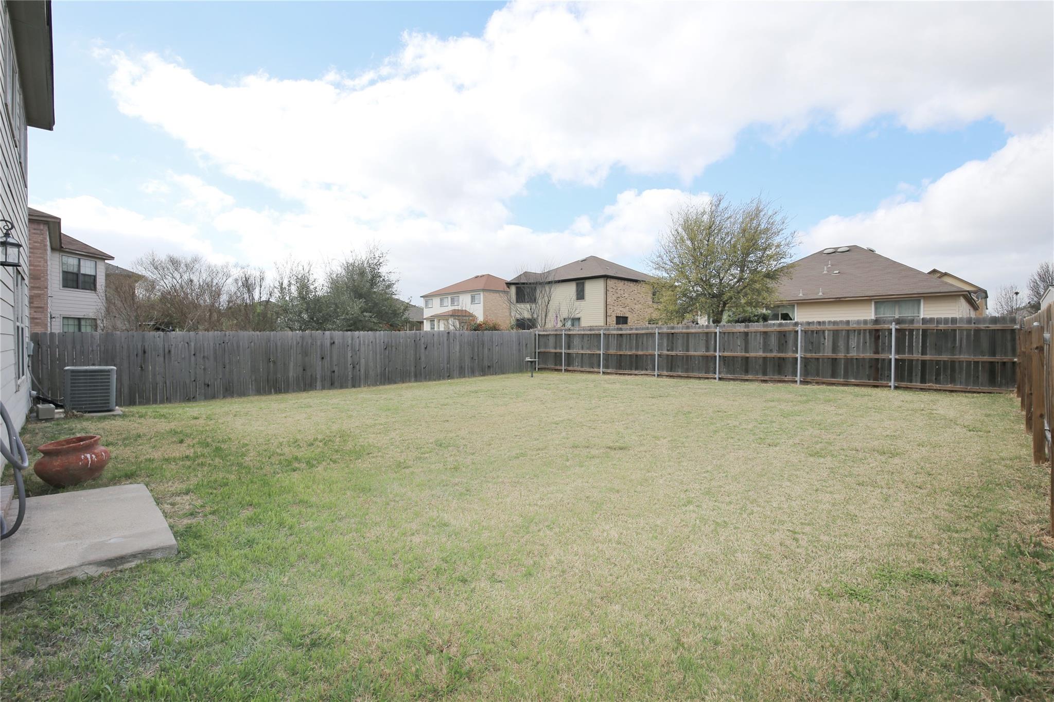 213 Rim Rock Dr, Leander, TX 78641