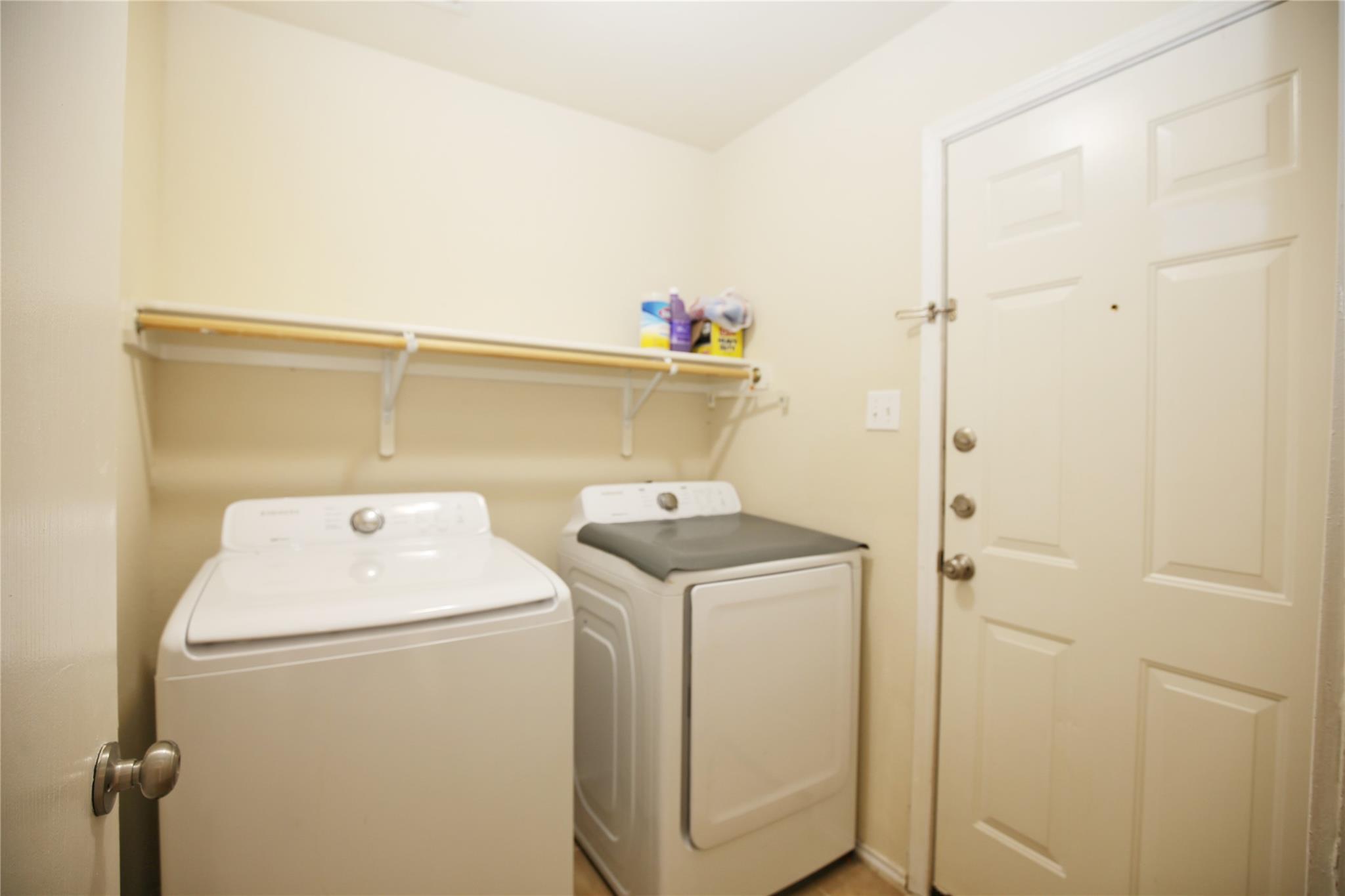 213 Rim Rock Dr, Leander, TX 78641