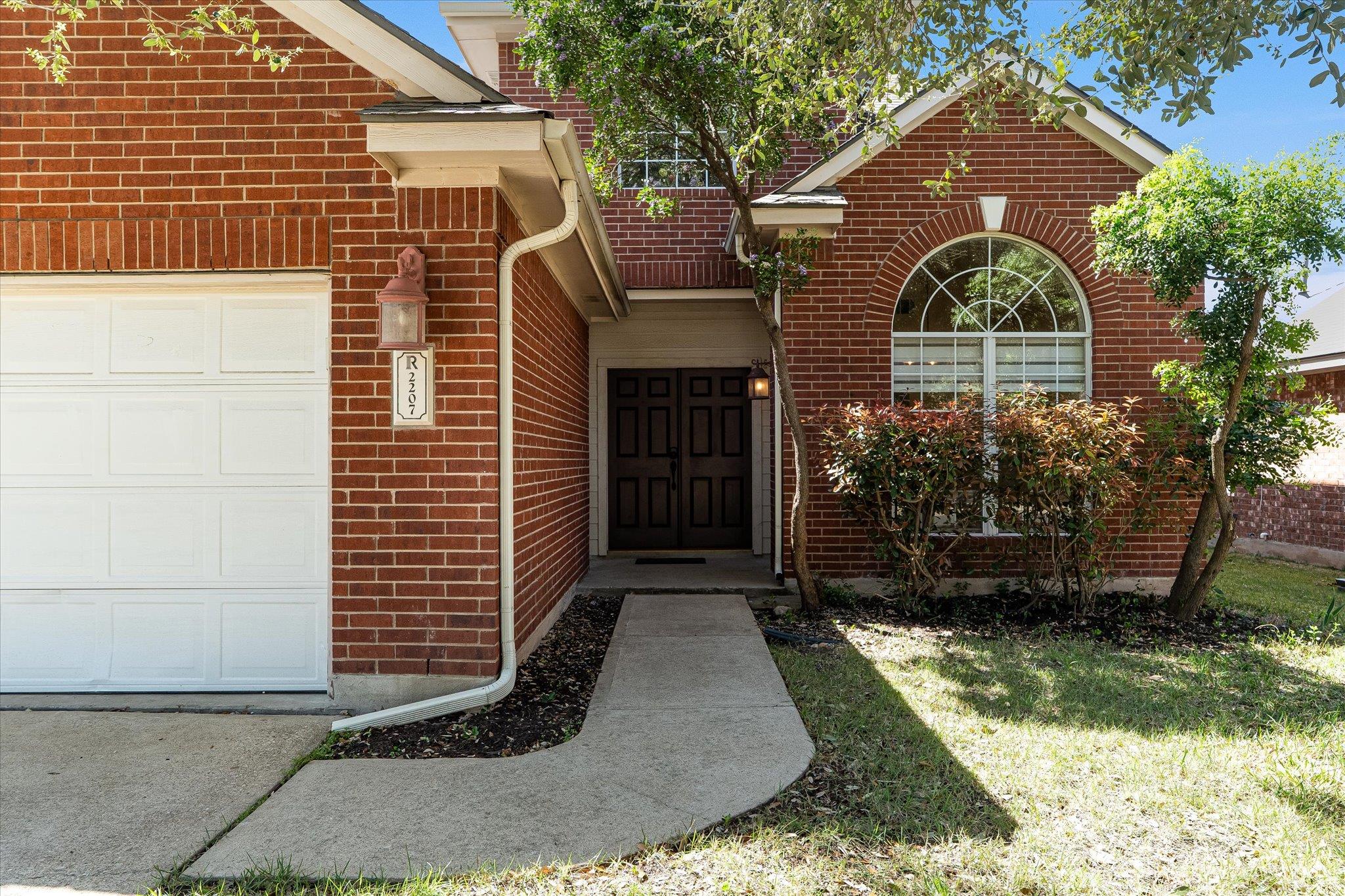 2207 Clover Ridge Dr, Cedar Park, TX 78613