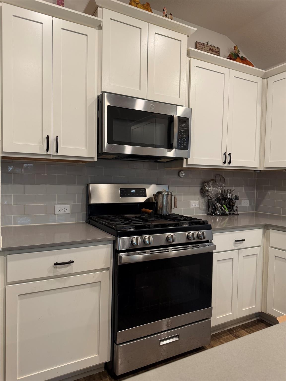 108 Esparza Dr, Bastrop, TX 78602