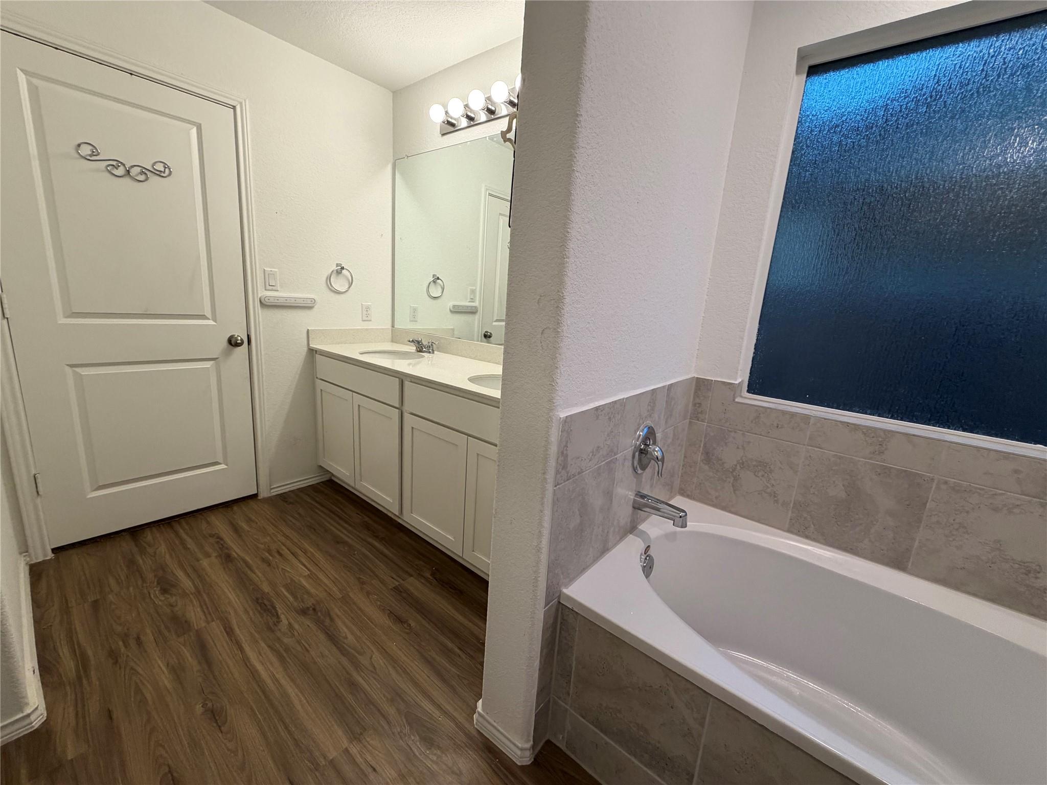 108 Esparza Dr, Bastrop, TX 78602