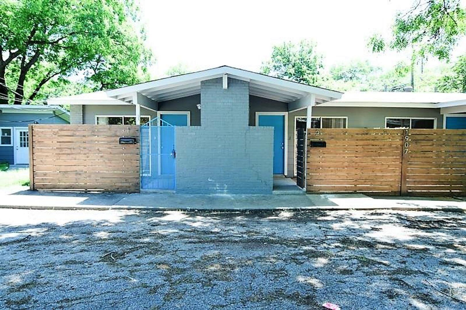 1907 Fairlawn Ln # 1, Austin, TX 78704