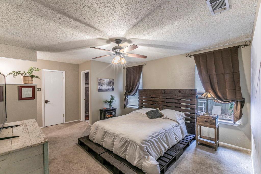 302 S Mount Rushmore Dr, Cedar Park, TX 78613