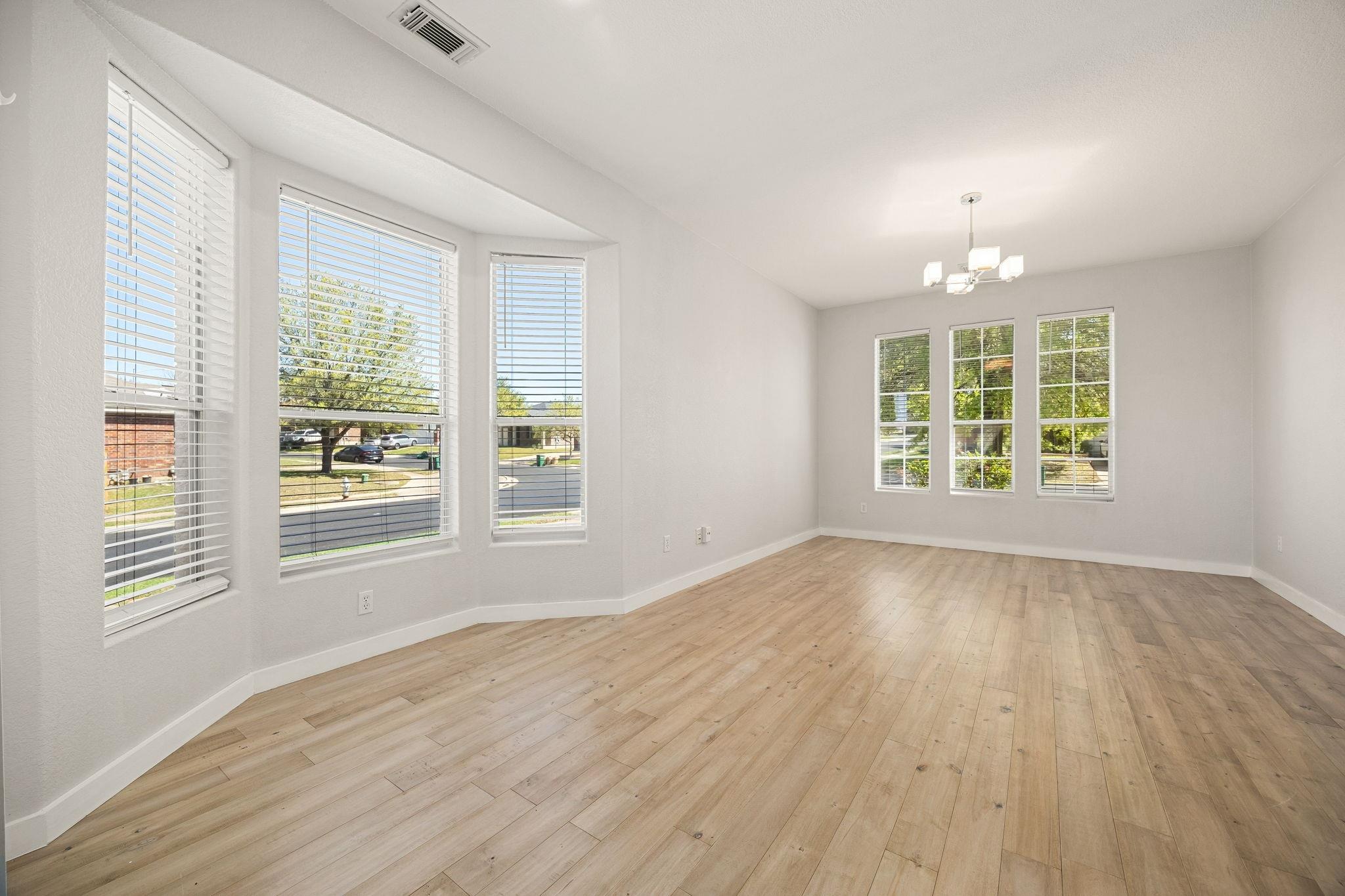 2001 Shaker Trl, Austin, TX 78754