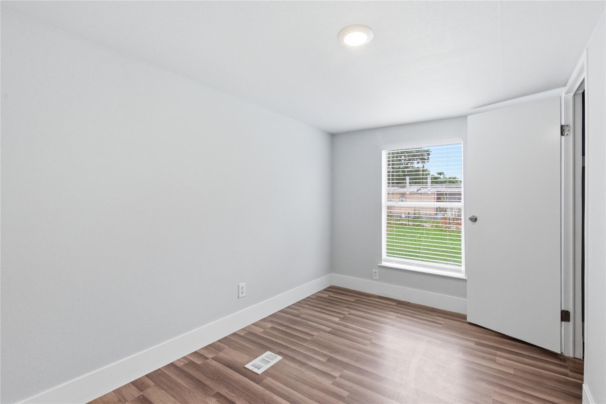 14904 Vevey Dr, Del Valle, TX 78617