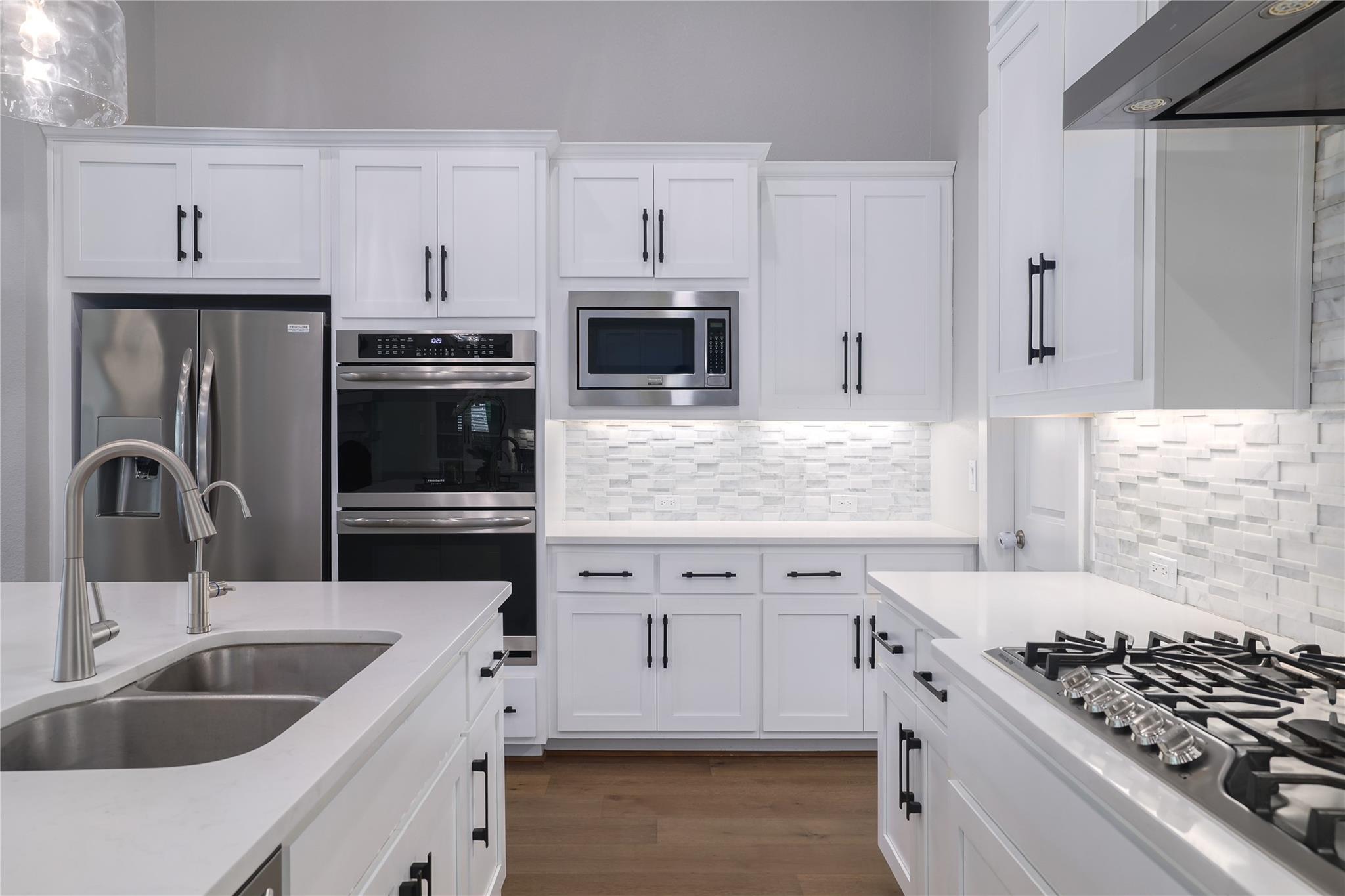 2104 Cotton Farm Trl, Leander, TX 78641