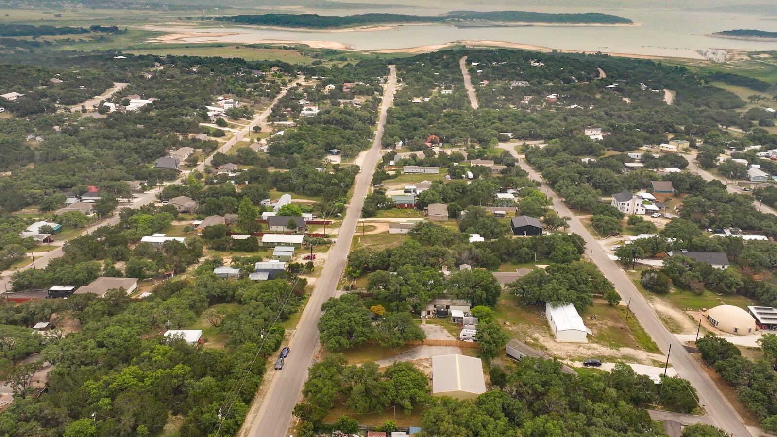 610 Tamarack Dr, Canyon Lake, TX 78133