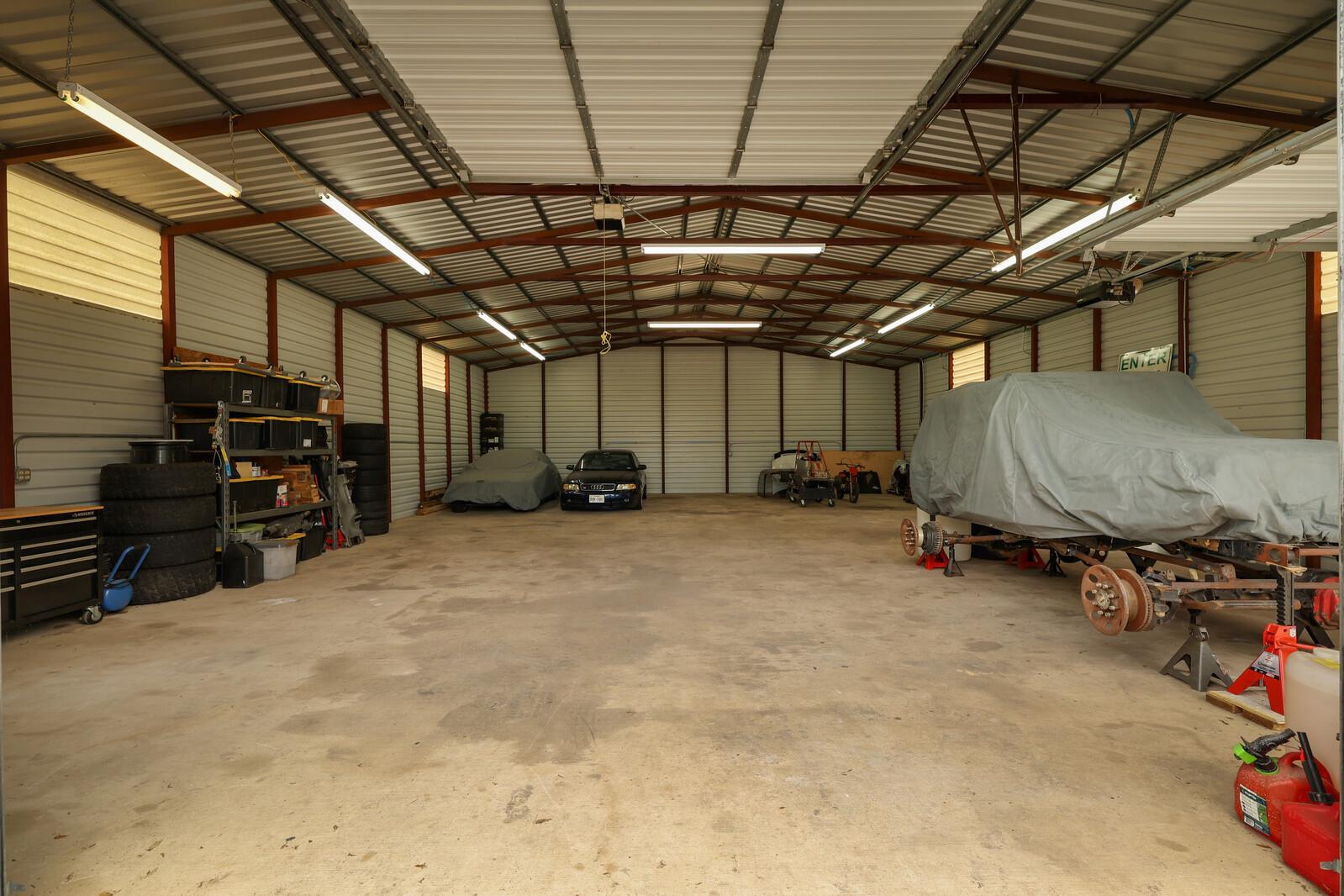 610 Tamarack Dr, Canyon Lake, TX 78133