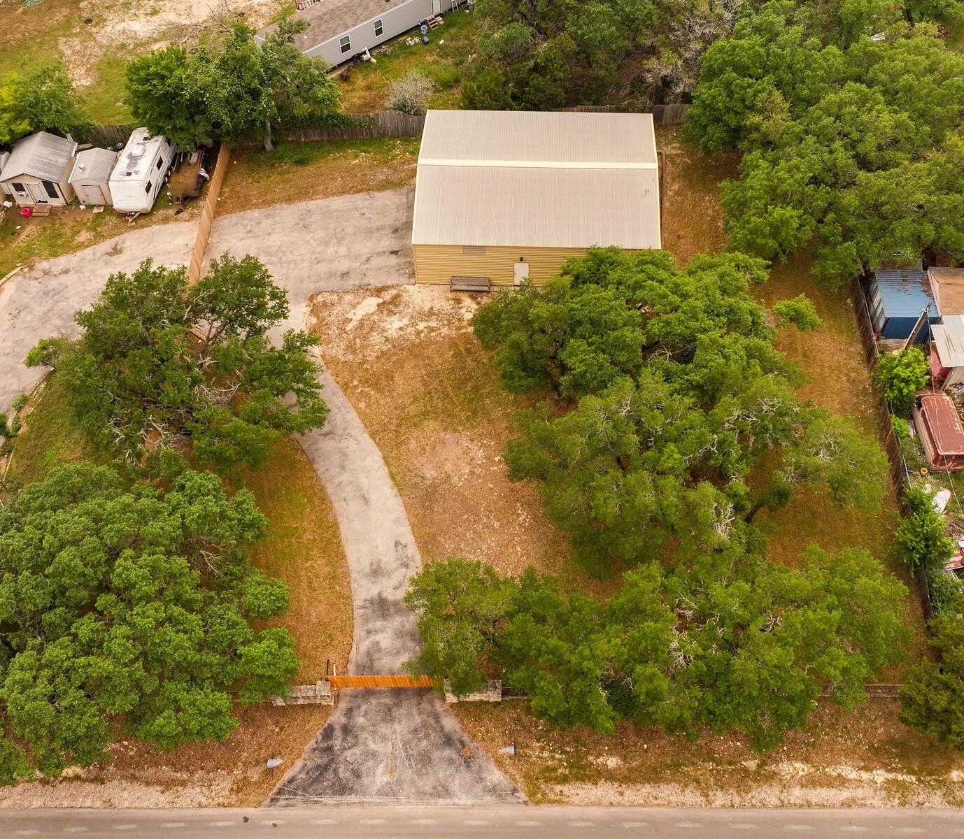 610 Tamarack Dr, Canyon Lake, TX 78133