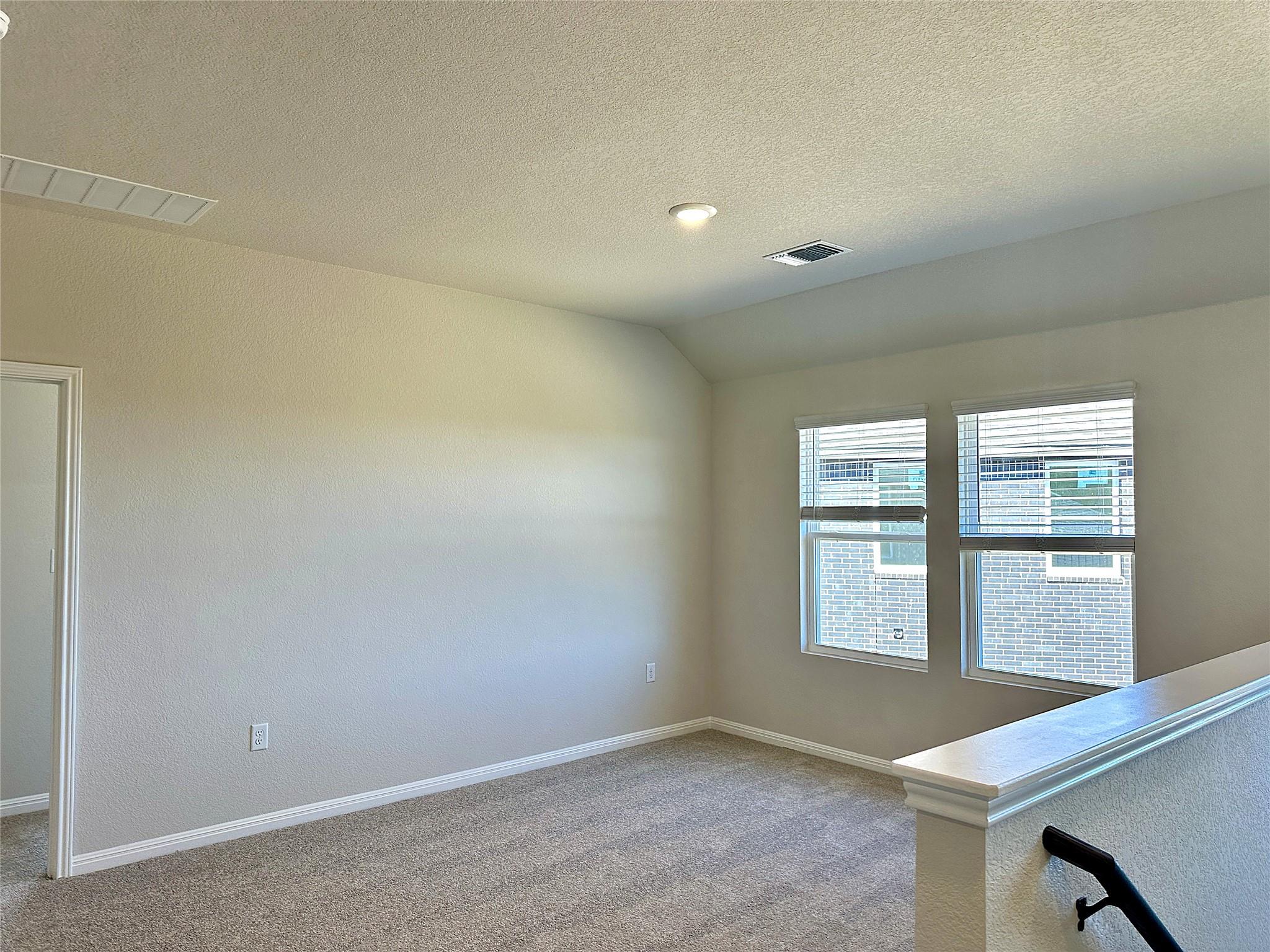 101 Rita Blanca Bnd, Bastrop, TX 78602