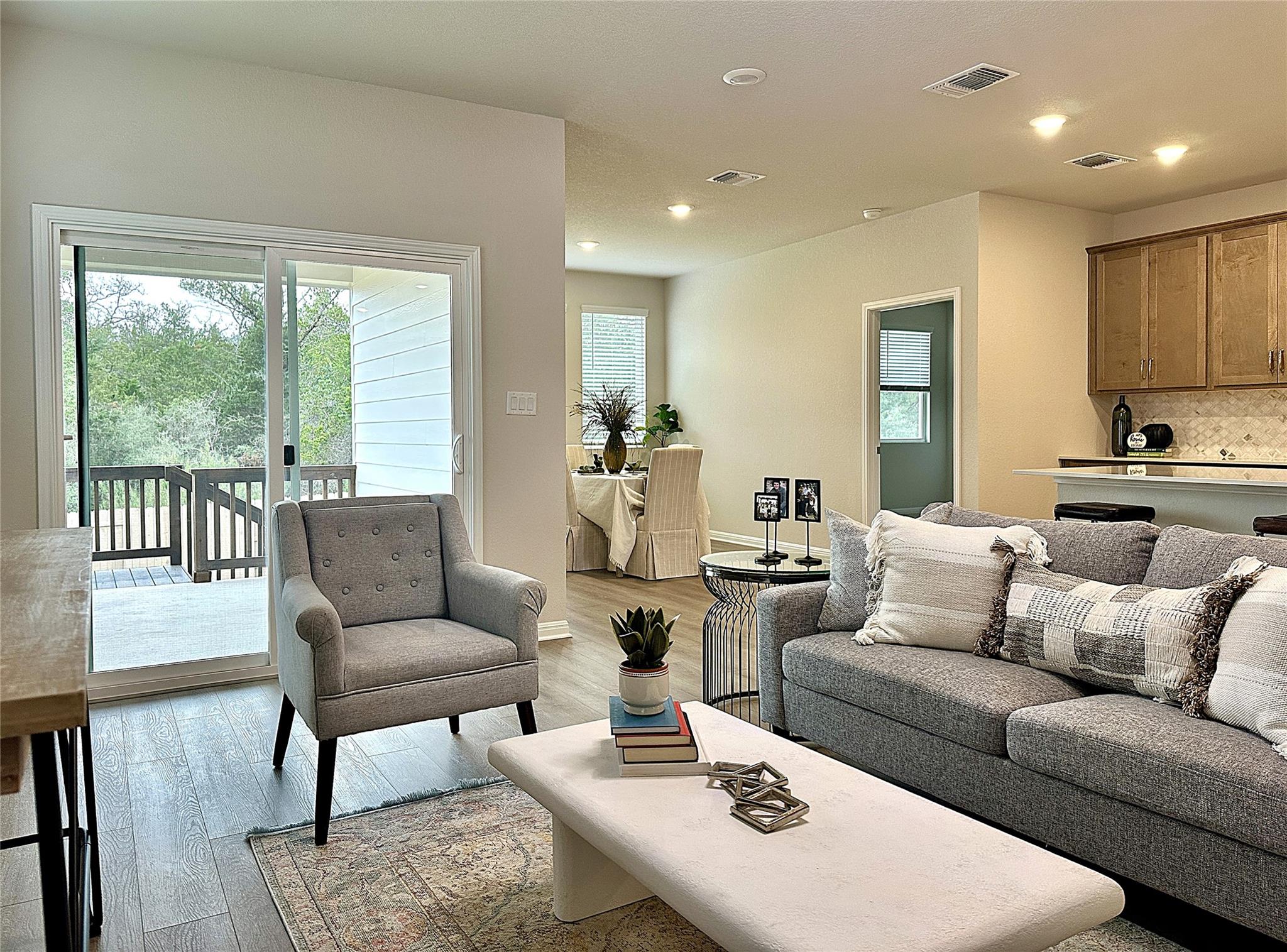 101 Rita Blanca Bnd, Bastrop, TX 78602