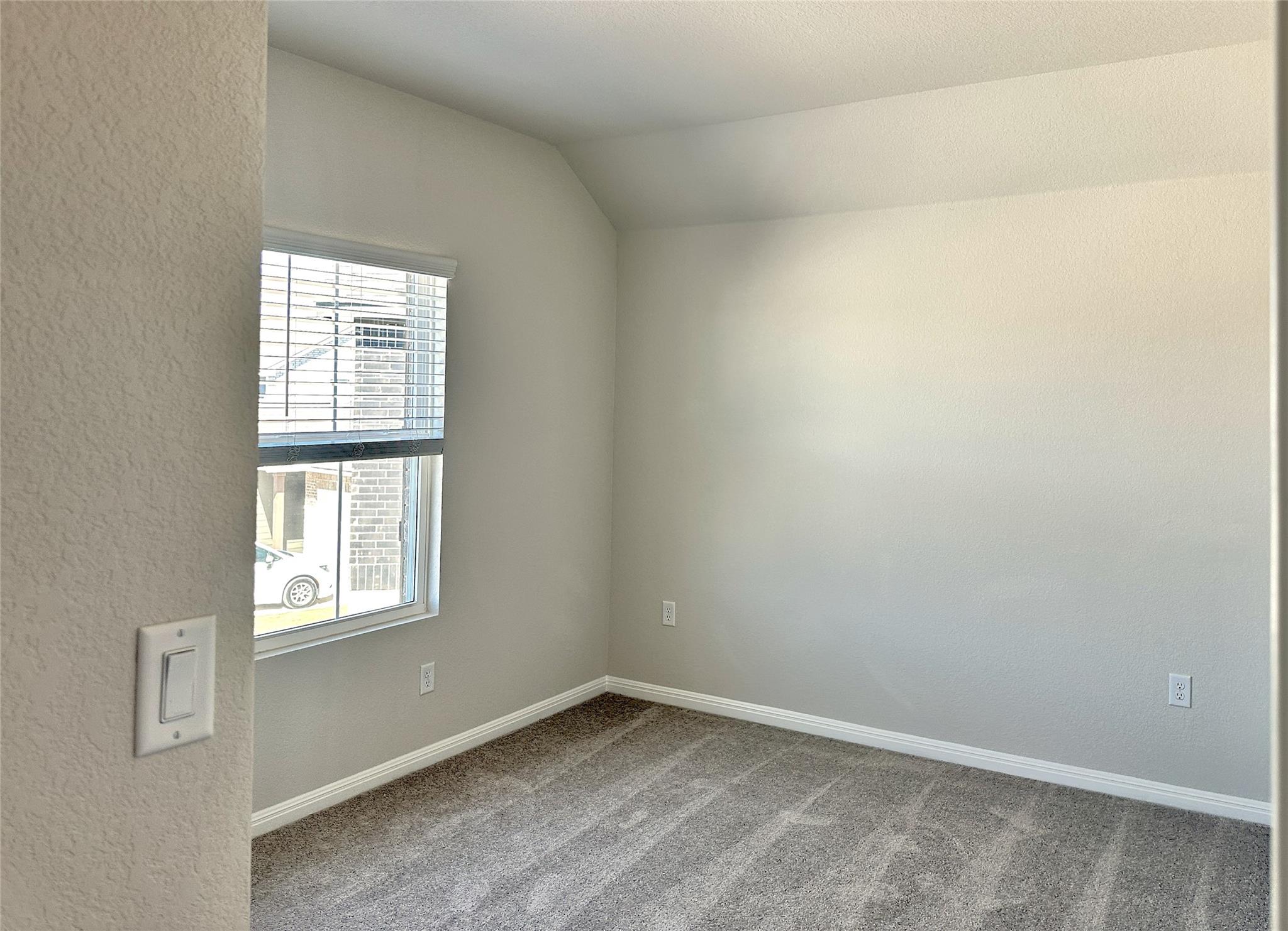 101 Rita Blanca Bnd, Bastrop, TX 78602