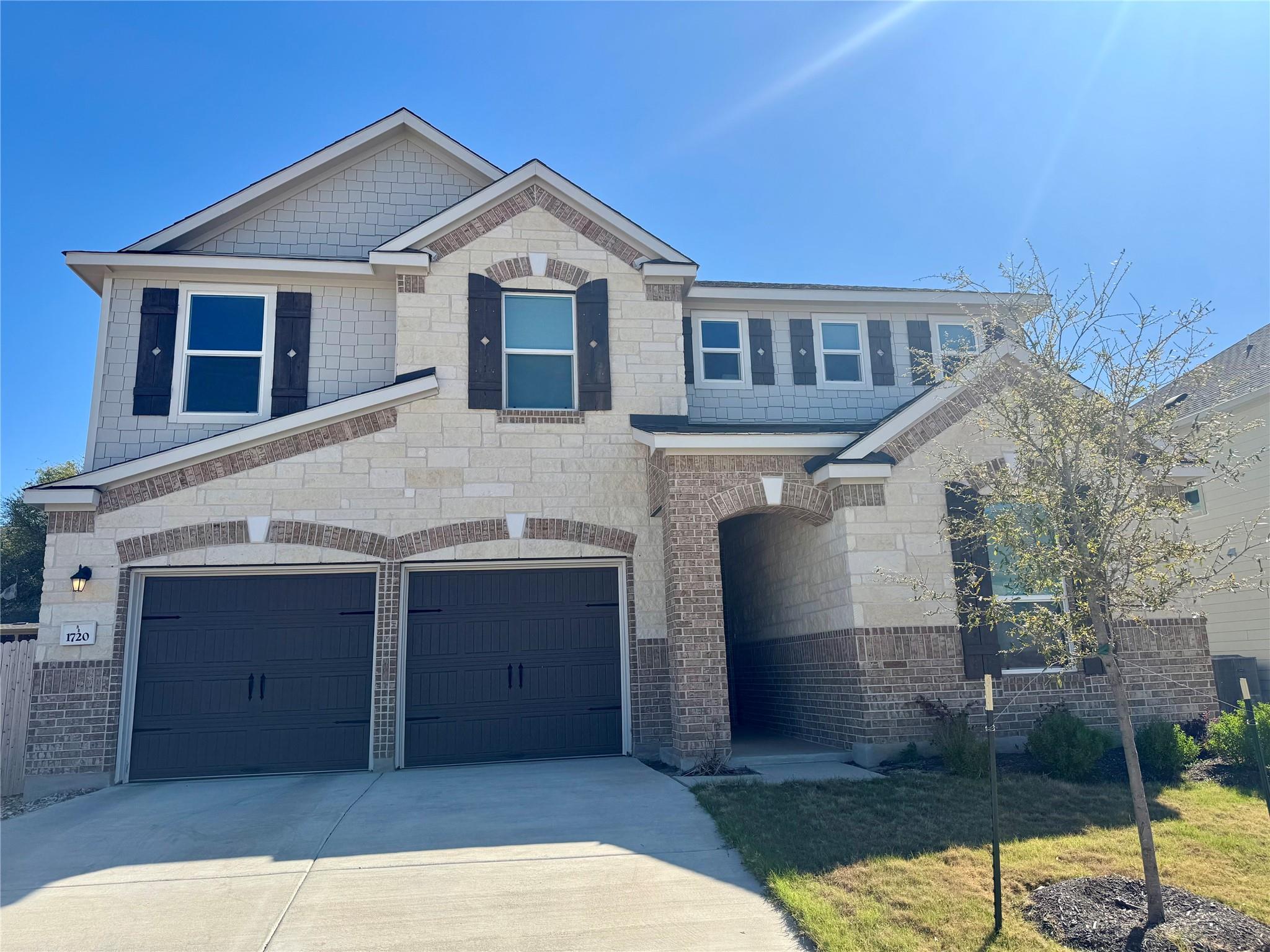 1720 Garlock Dr, Leander, TX 78641