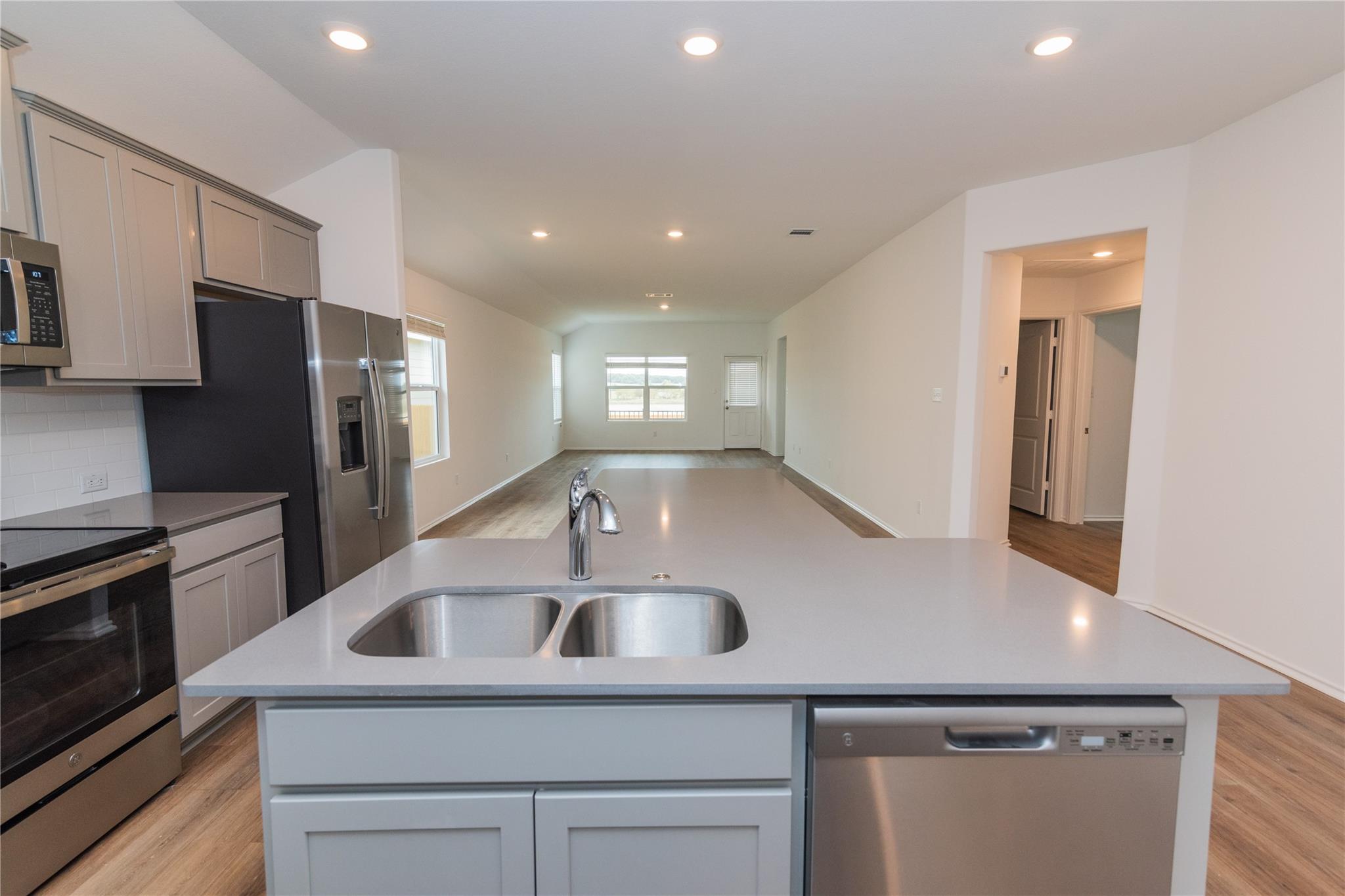 116 The Ugly Way, Jarrell, TX 76537