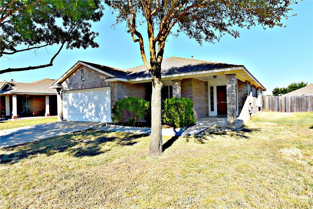 1110 Henderson Dr, Leander, TX 78641