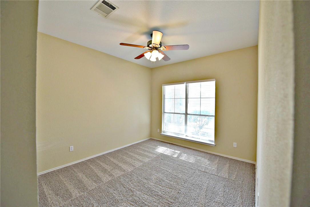 1110 Henderson Dr, Leander, TX 78641