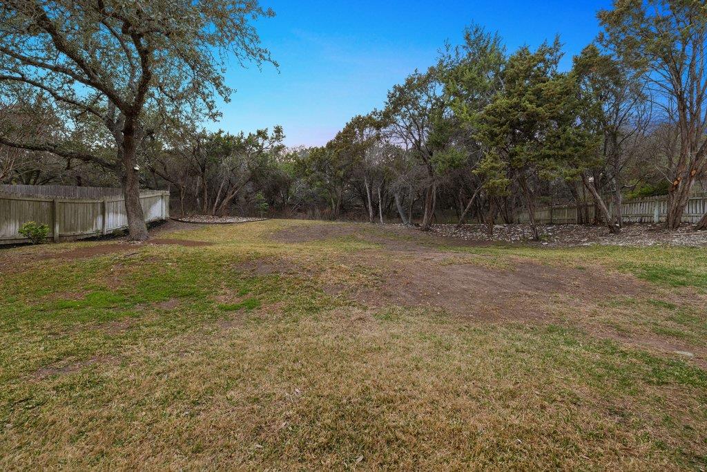 2200 Cliffs Edge Dr, Austin, TX 78733