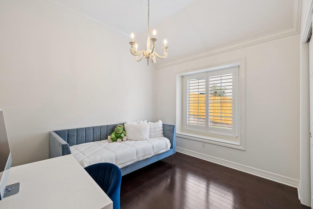 2200 Cliffs Edge Dr, Austin, TX 78733