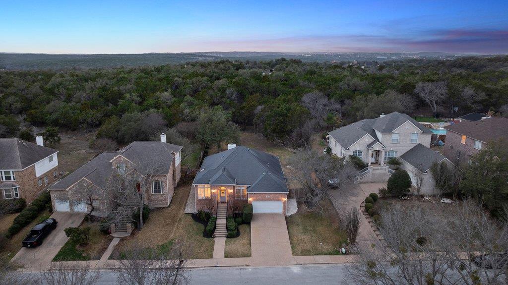 2200 Cliffs Edge Dr, Austin, TX 78733