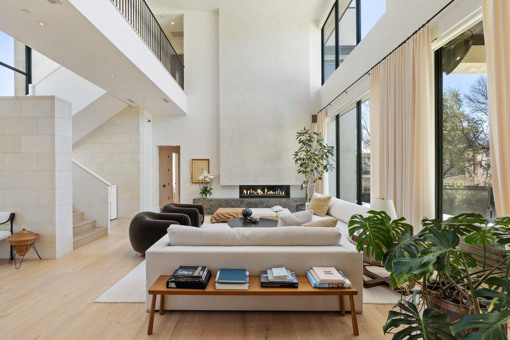 5 Inwood Cv, Austin, TX 78746