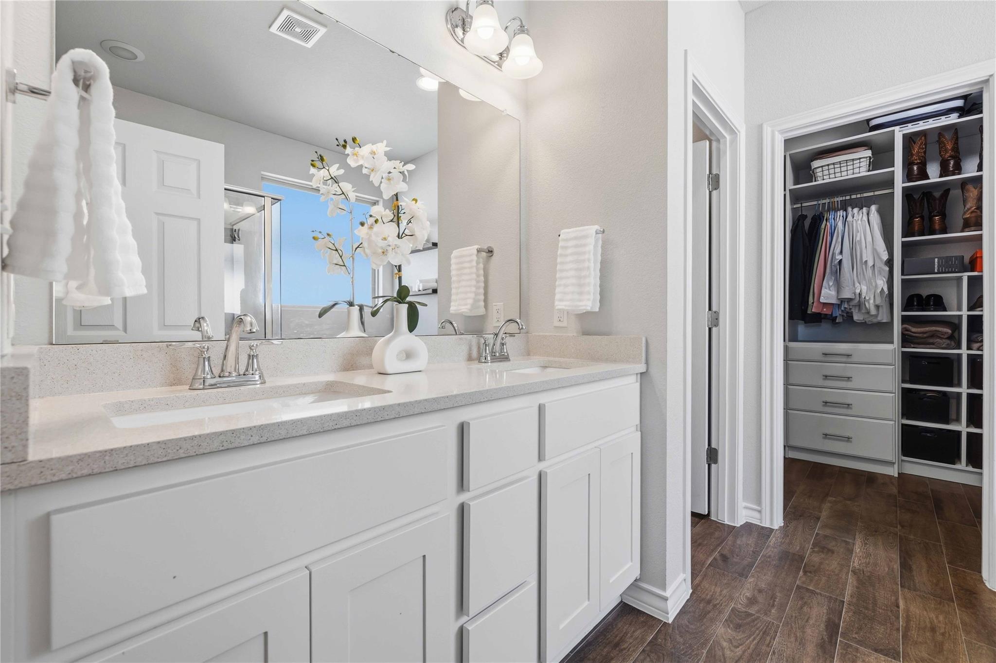 200 Capstone Rd, Liberty Hill, TX 78642