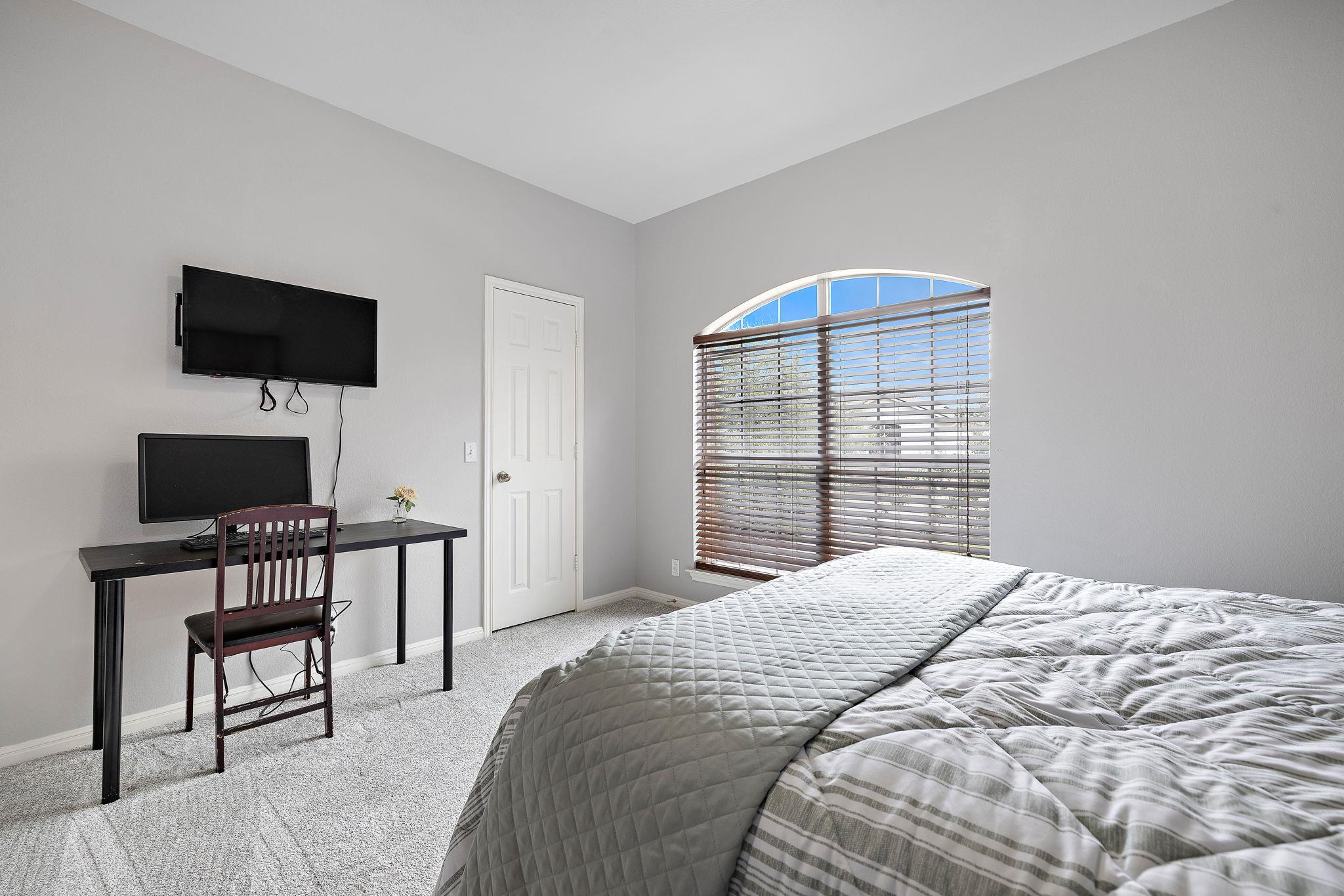 19112 Leigh Ln, Pflugerville, TX 78660