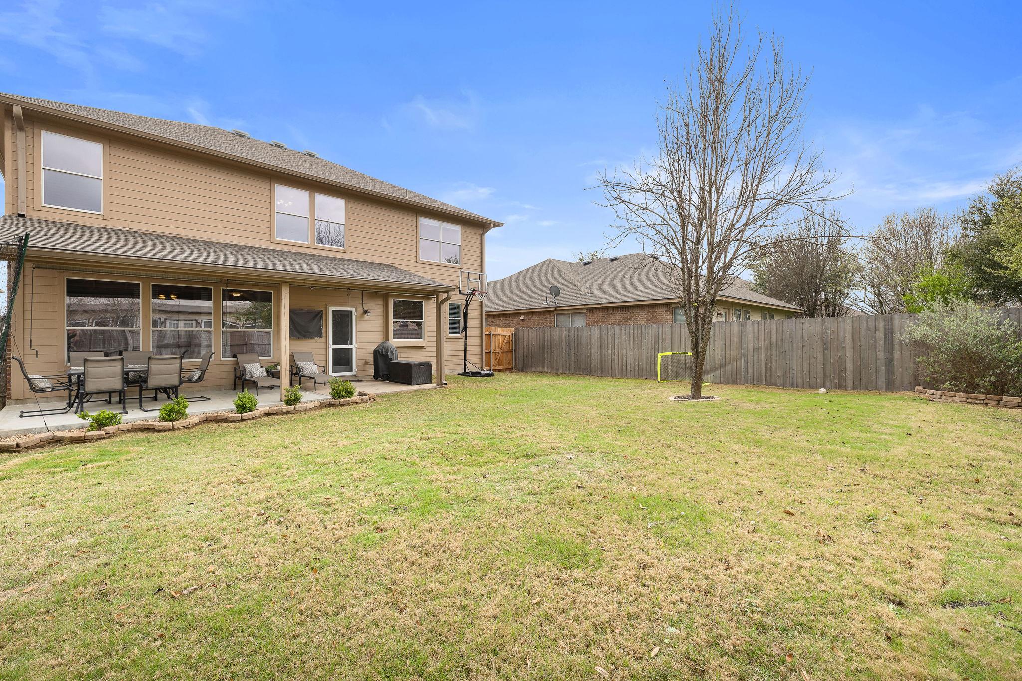 19112 Leigh Ln, Pflugerville, TX 78660
