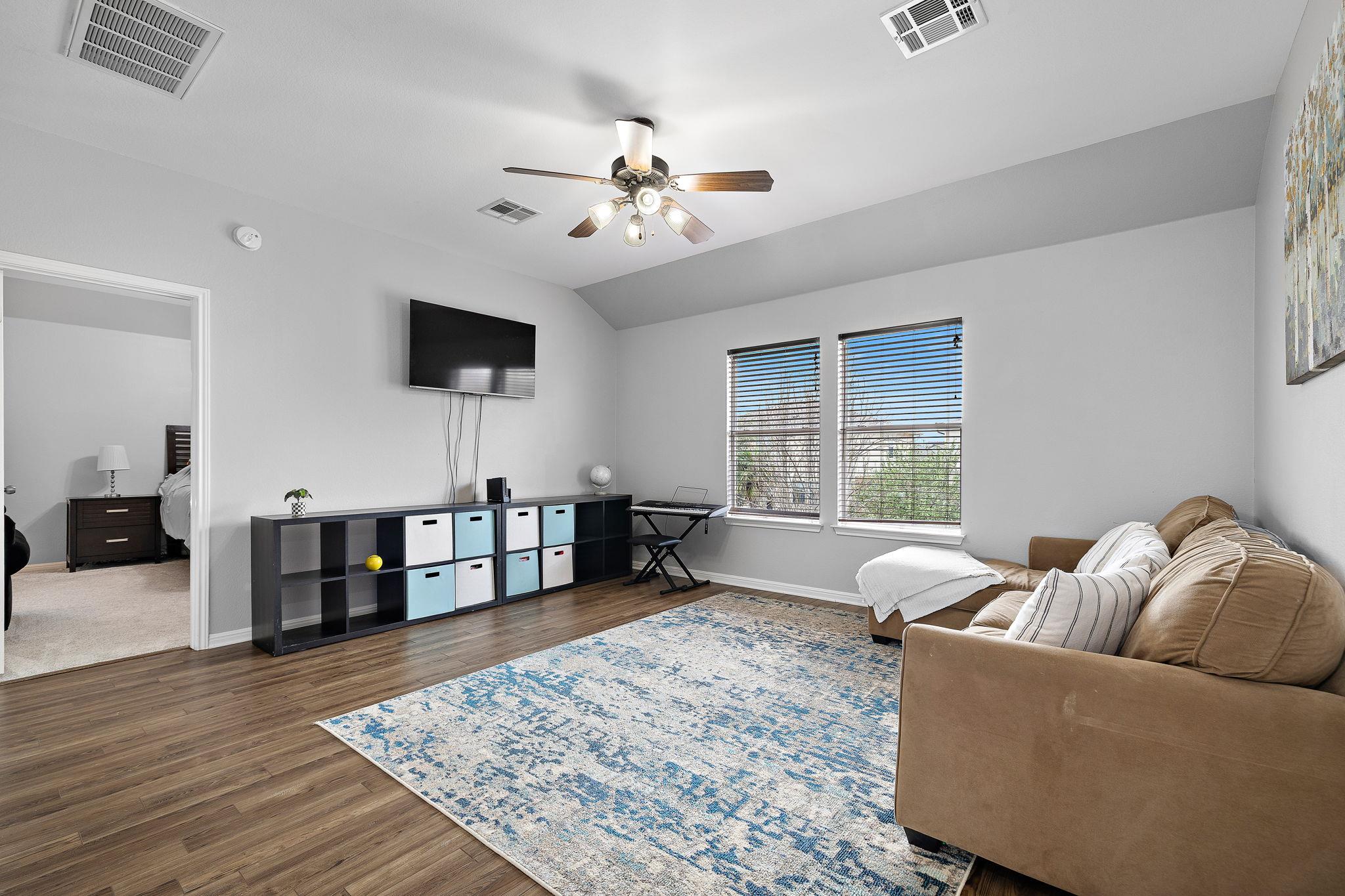 19112 Leigh Ln, Pflugerville, TX 78660