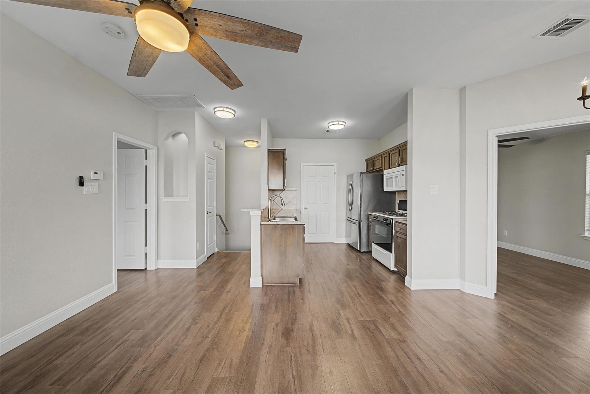 1481 Old Settlers Blvd # 1401, Round Rock, TX 78664