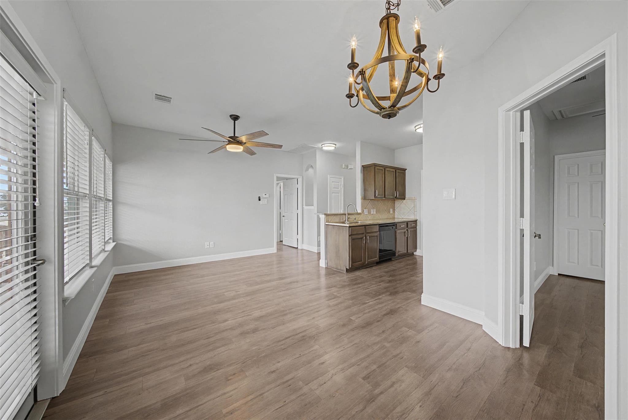 1481 Old Settlers Blvd # 1401, Round Rock, TX 78664