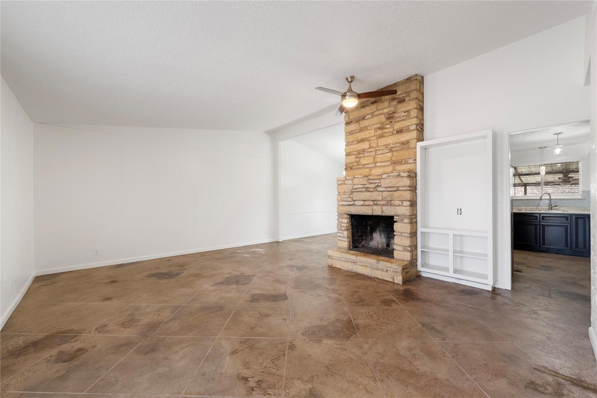 12316 Willow Wild Dr, Austin, TX 78758