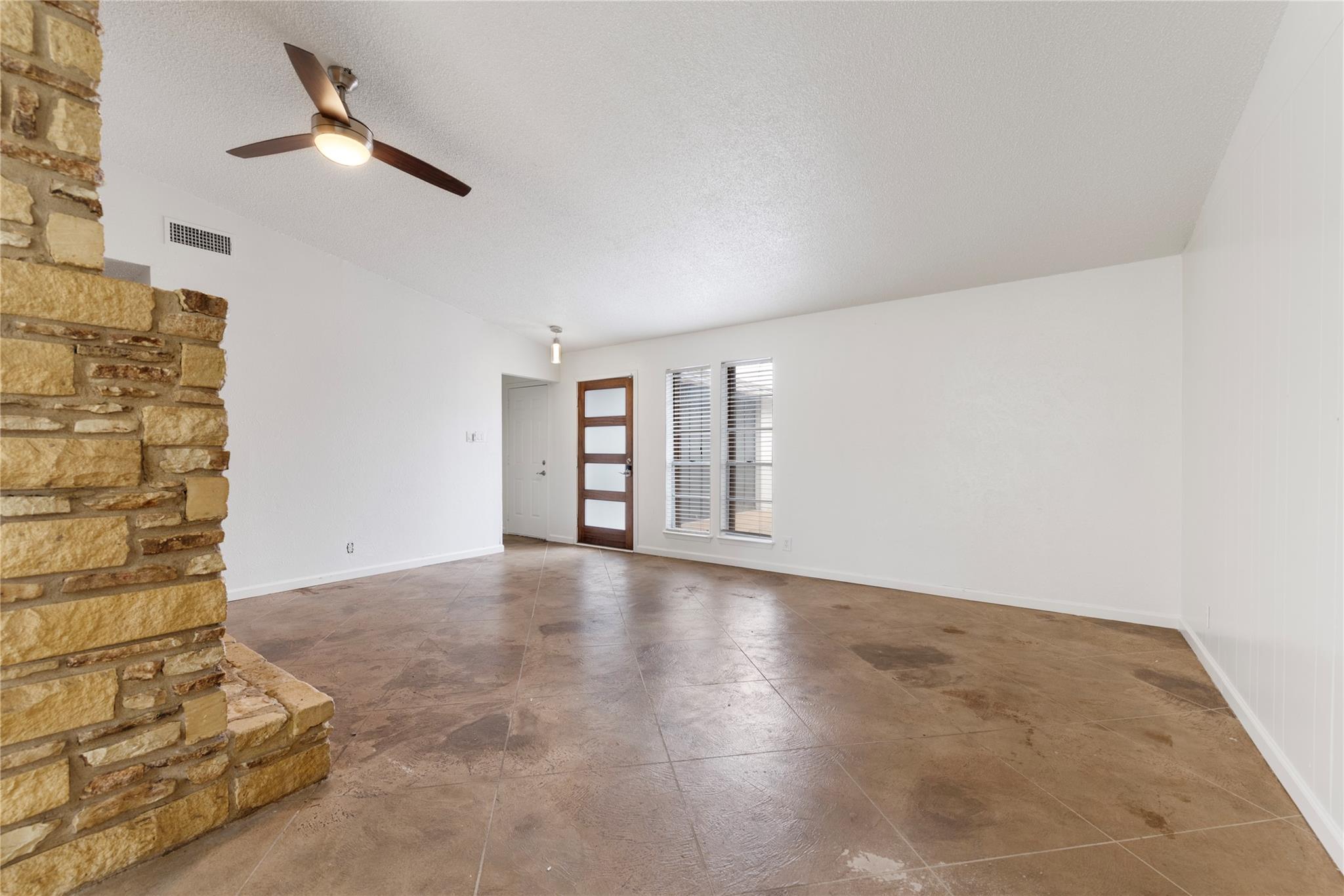 12316 Willow Wild Dr, Austin, TX 78758