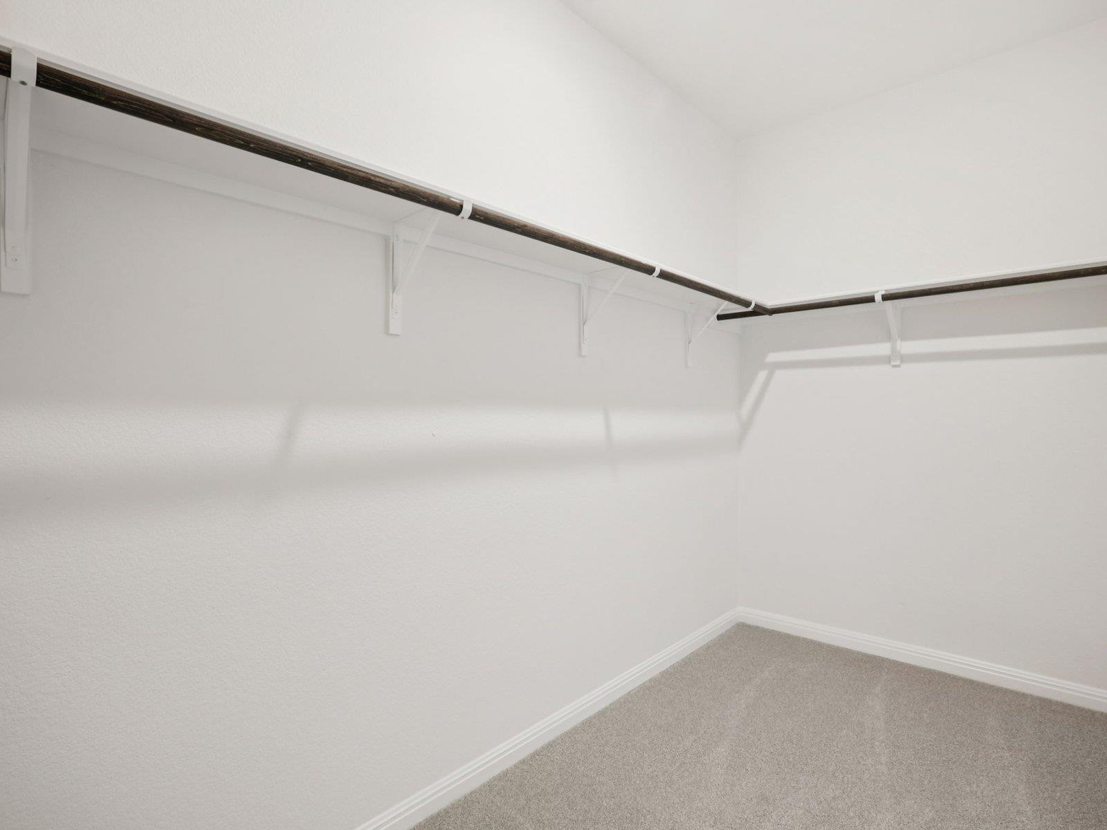 721 Universal Dr, Hutto, TX 78634