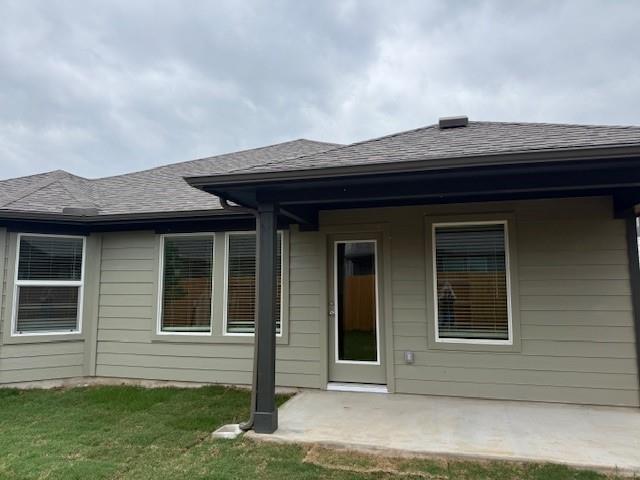 723 Universal Dr, Hutto, TX 78634