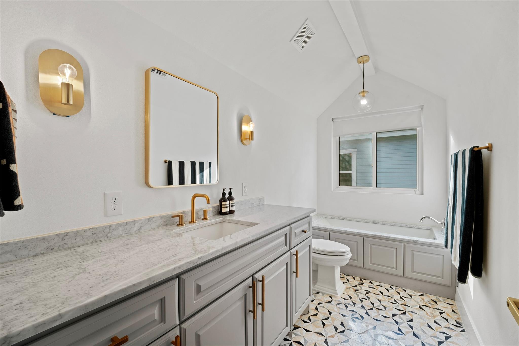 3112 Garwood St, Austin, TX 78702