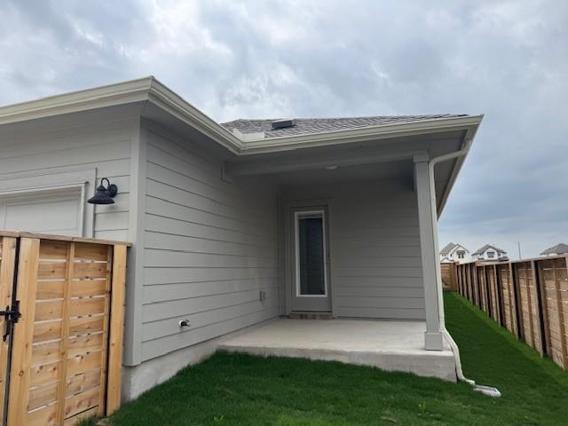 124 Maple Hedge Rd, Hutto, TX 78634