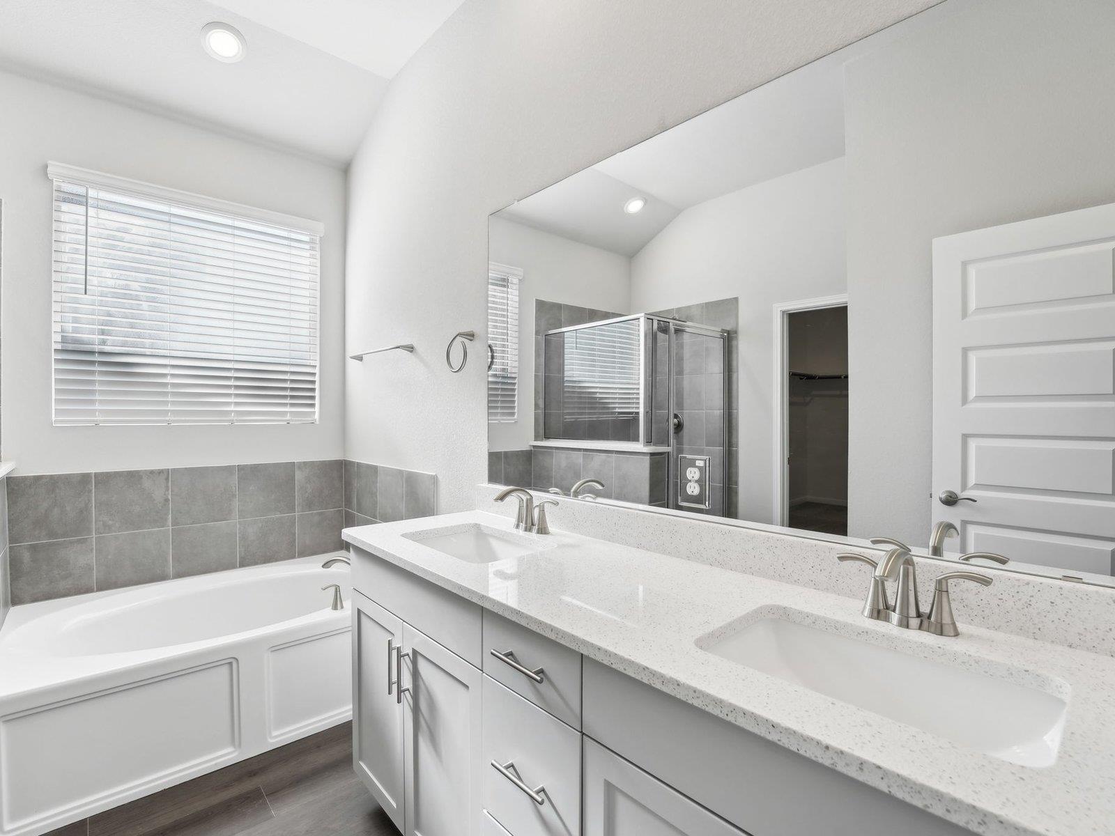 204 Cathedral Mountain Dr, Dripping Springs, TX 78620