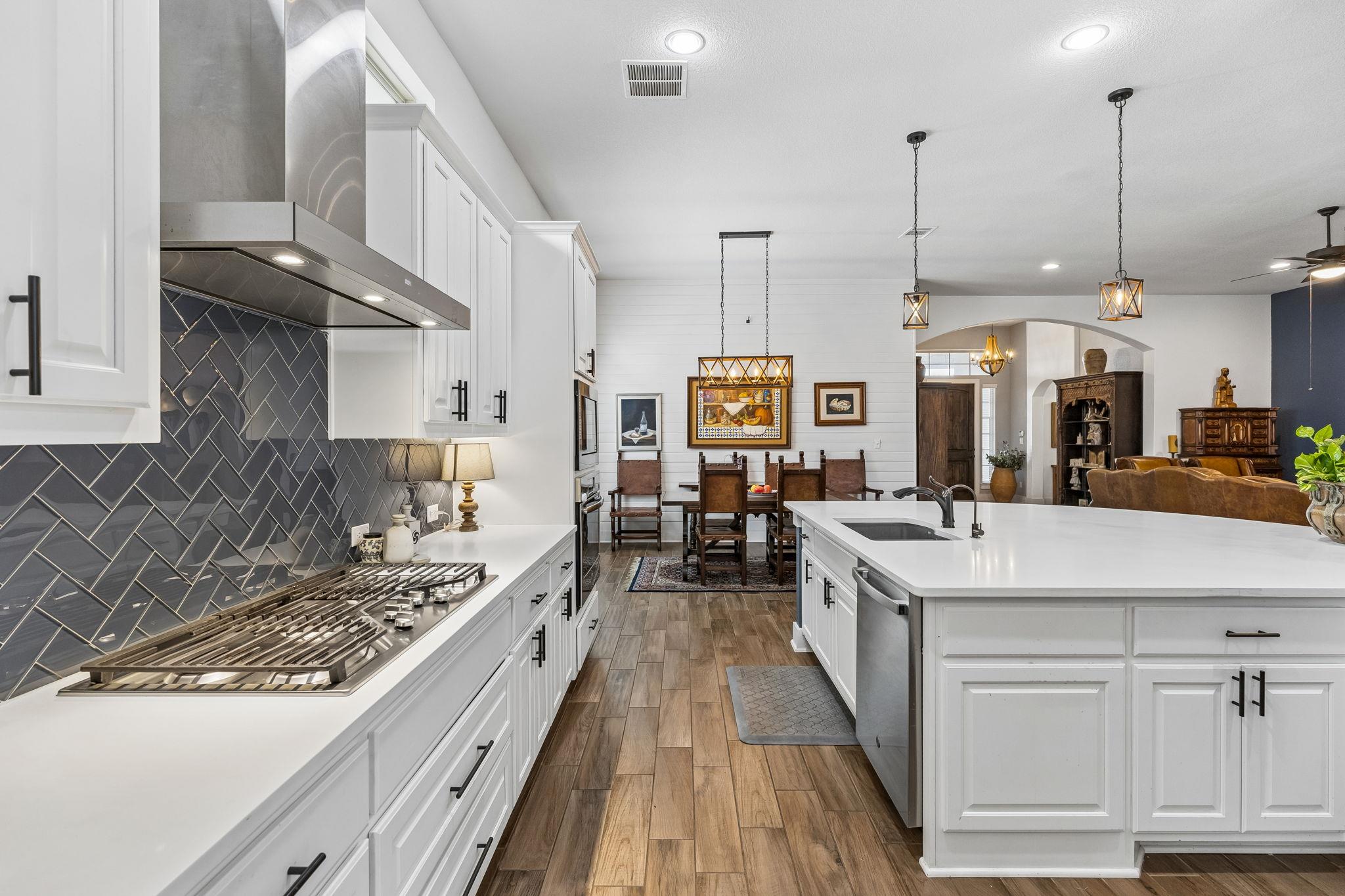 5217 Alonso Dr, Austin, TX 78738