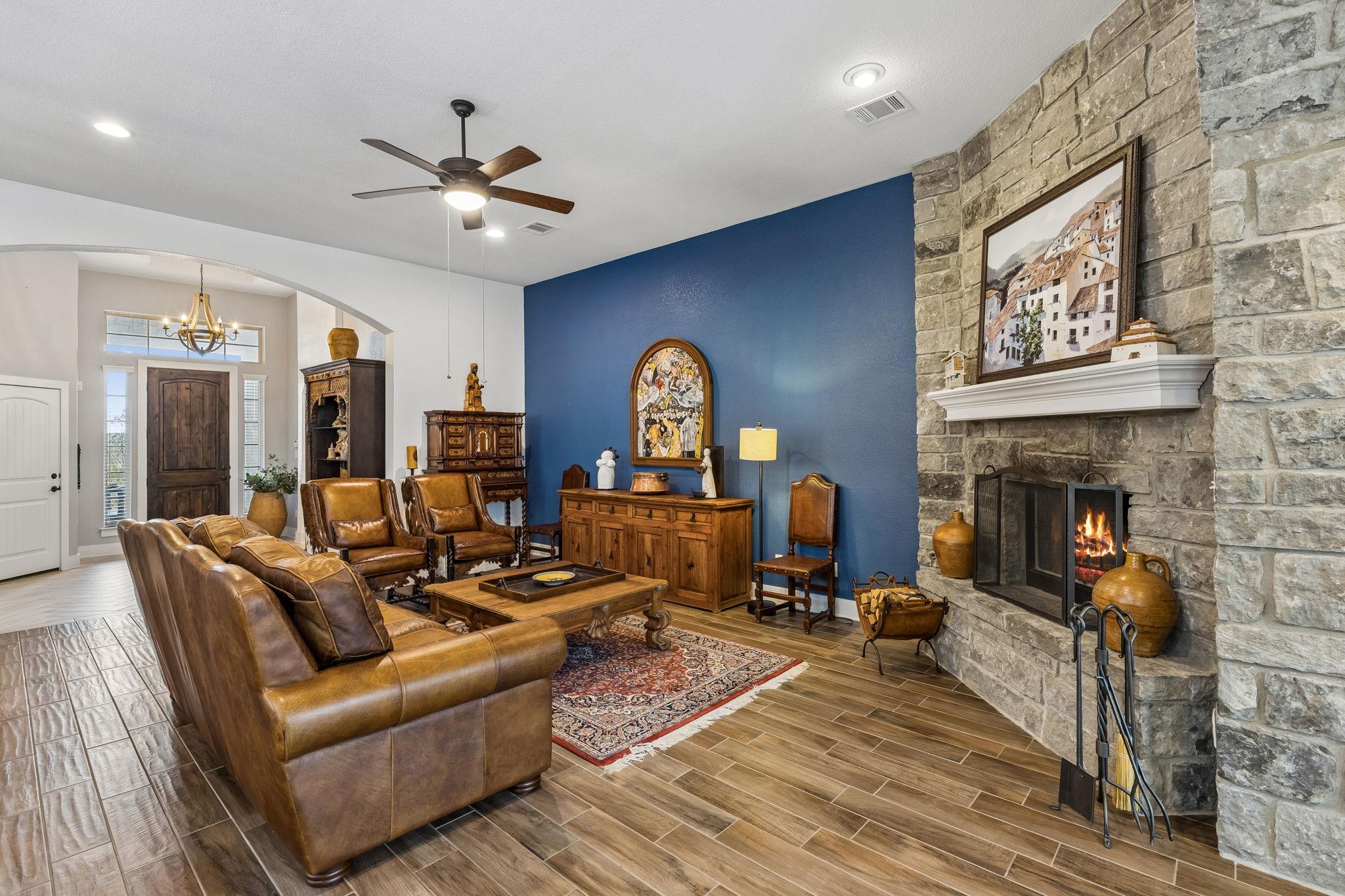 5217 Alonso Dr, Austin, TX 78738