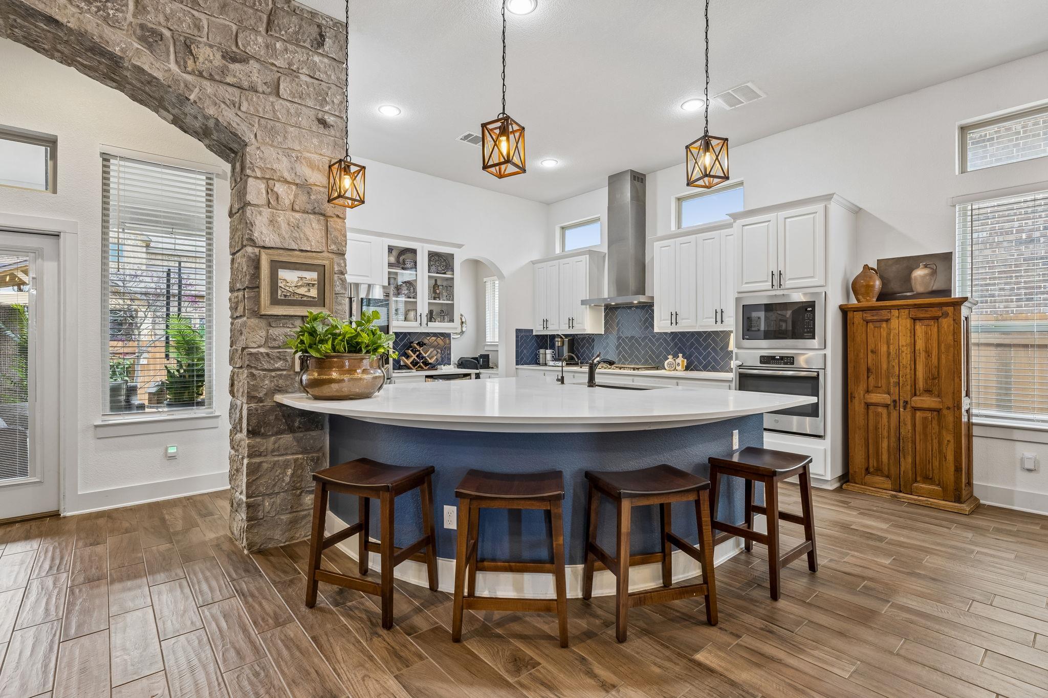 5217 Alonso Dr, Austin, TX 78738