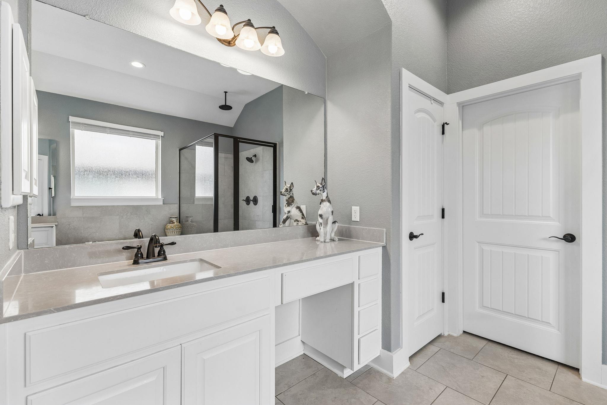 5217 Alonso Dr, Austin, TX 78738