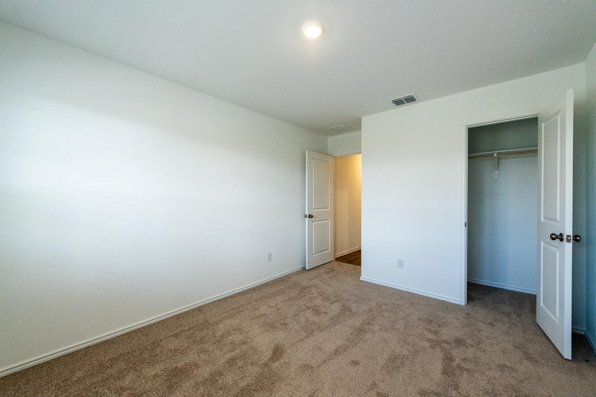 247 Alamito Ave, Kyle, TX 78640