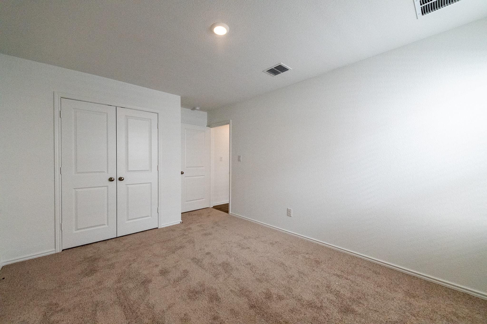 247 Alamito Ave, Kyle, TX 78640