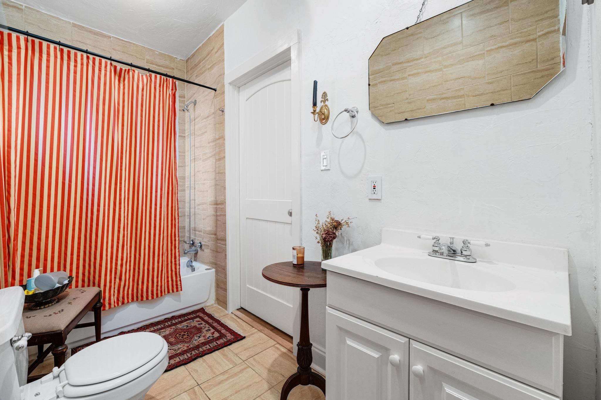 1110 Christie Dr, Austin, TX 78721