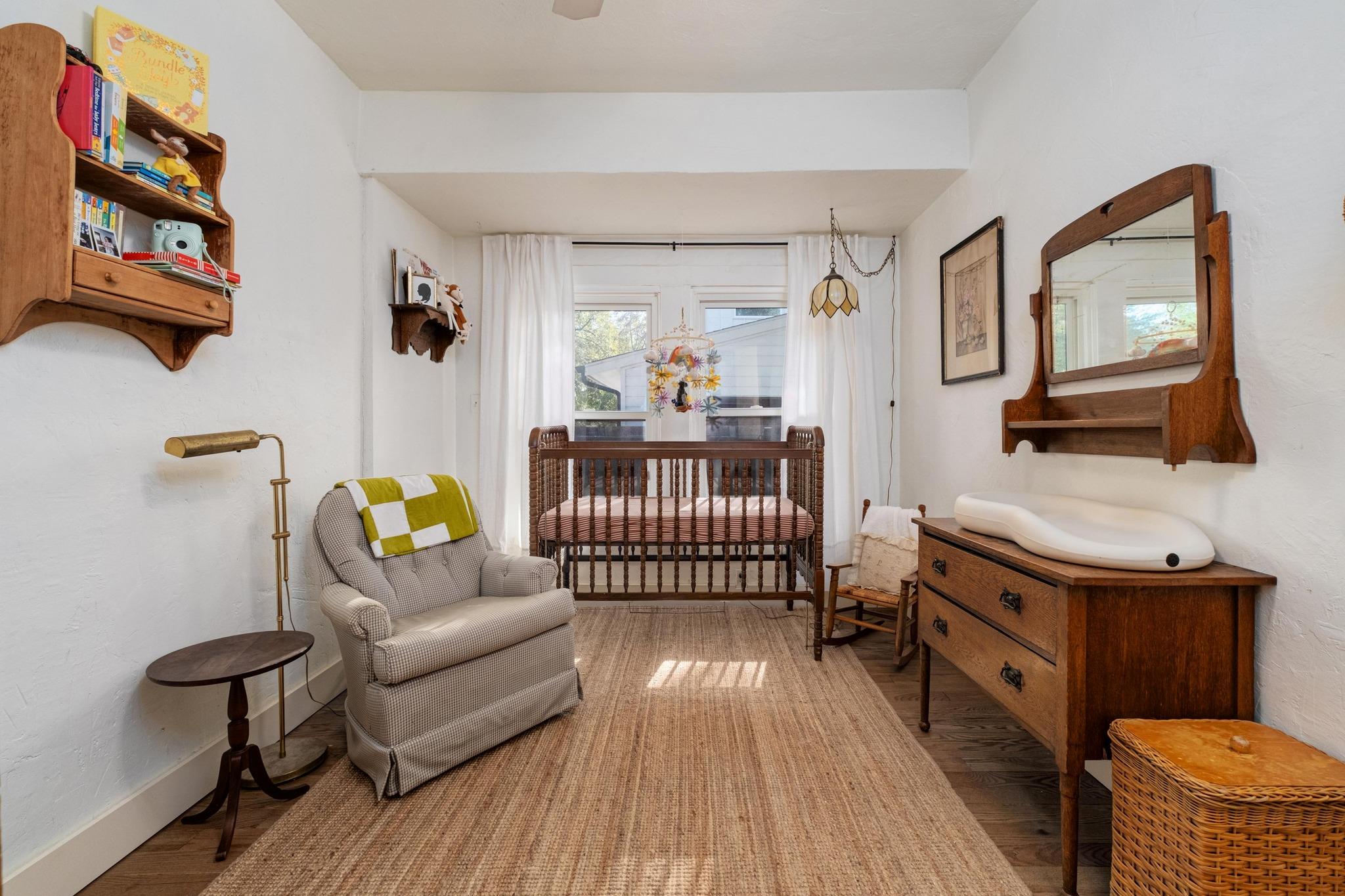 1110 Christie Dr, Austin, TX 78721