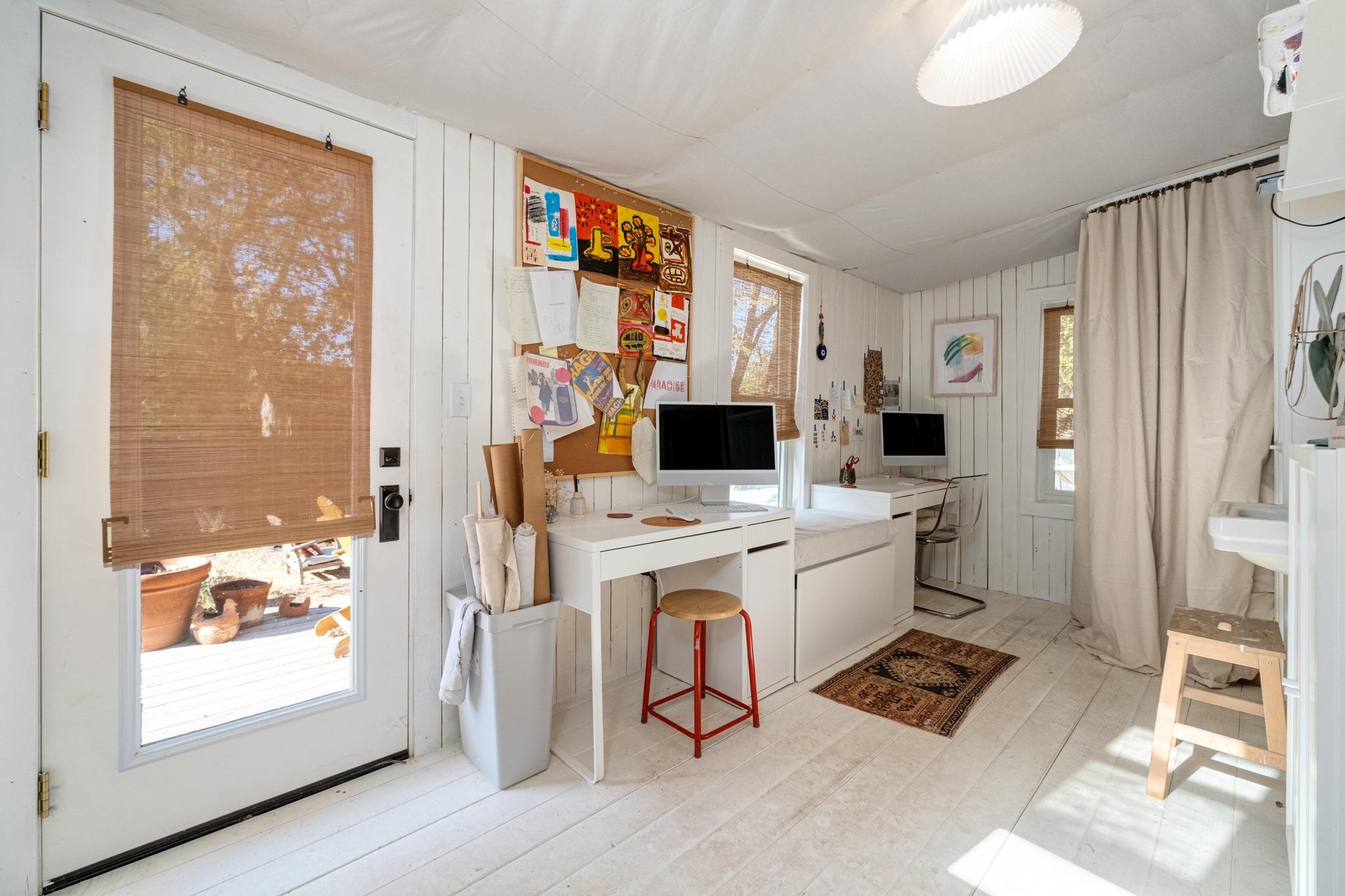 1110 Christie Dr, Austin, TX 78721