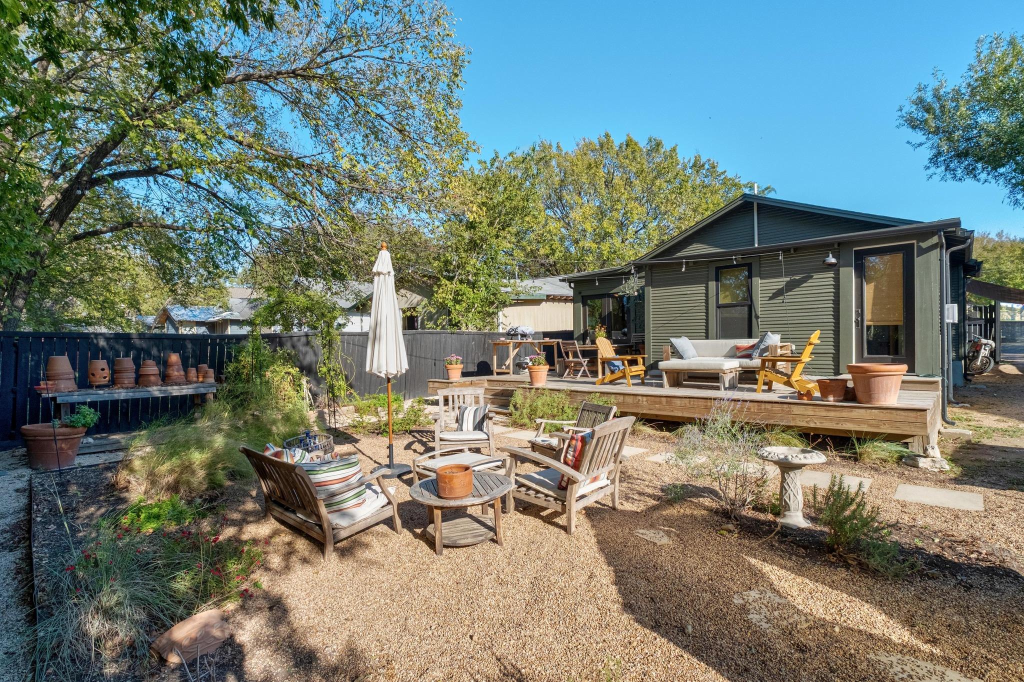 1110 Christie Dr, Austin, TX 78721