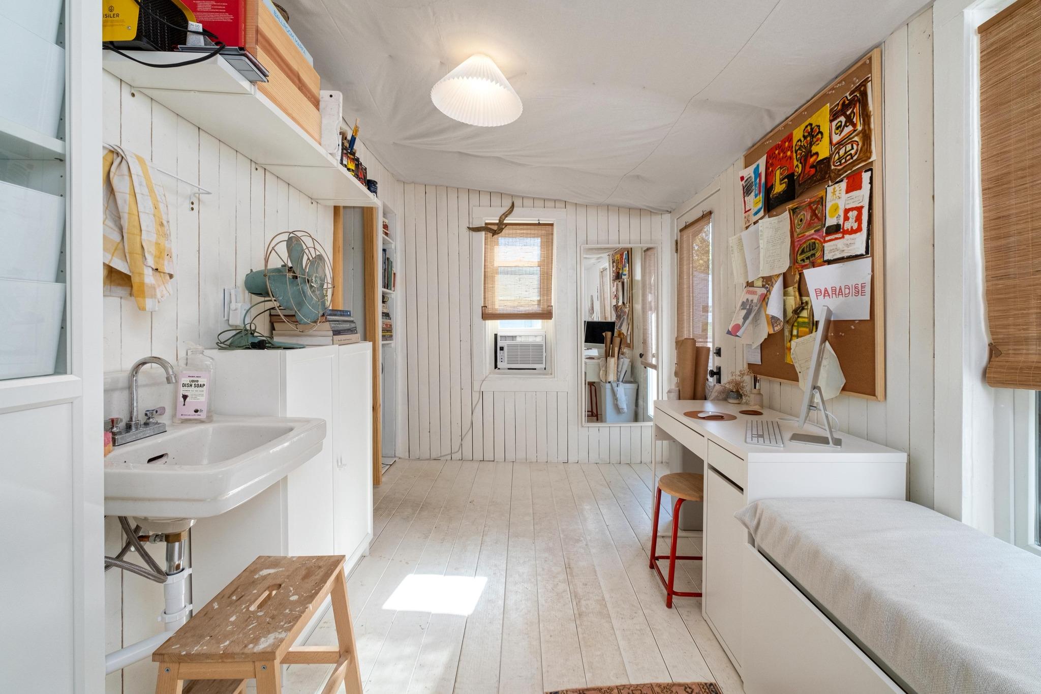 1110 Christie Dr, Austin, TX 78721